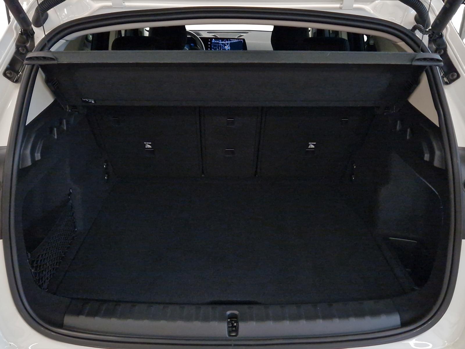 BMW X1 xDrive20d-image-17