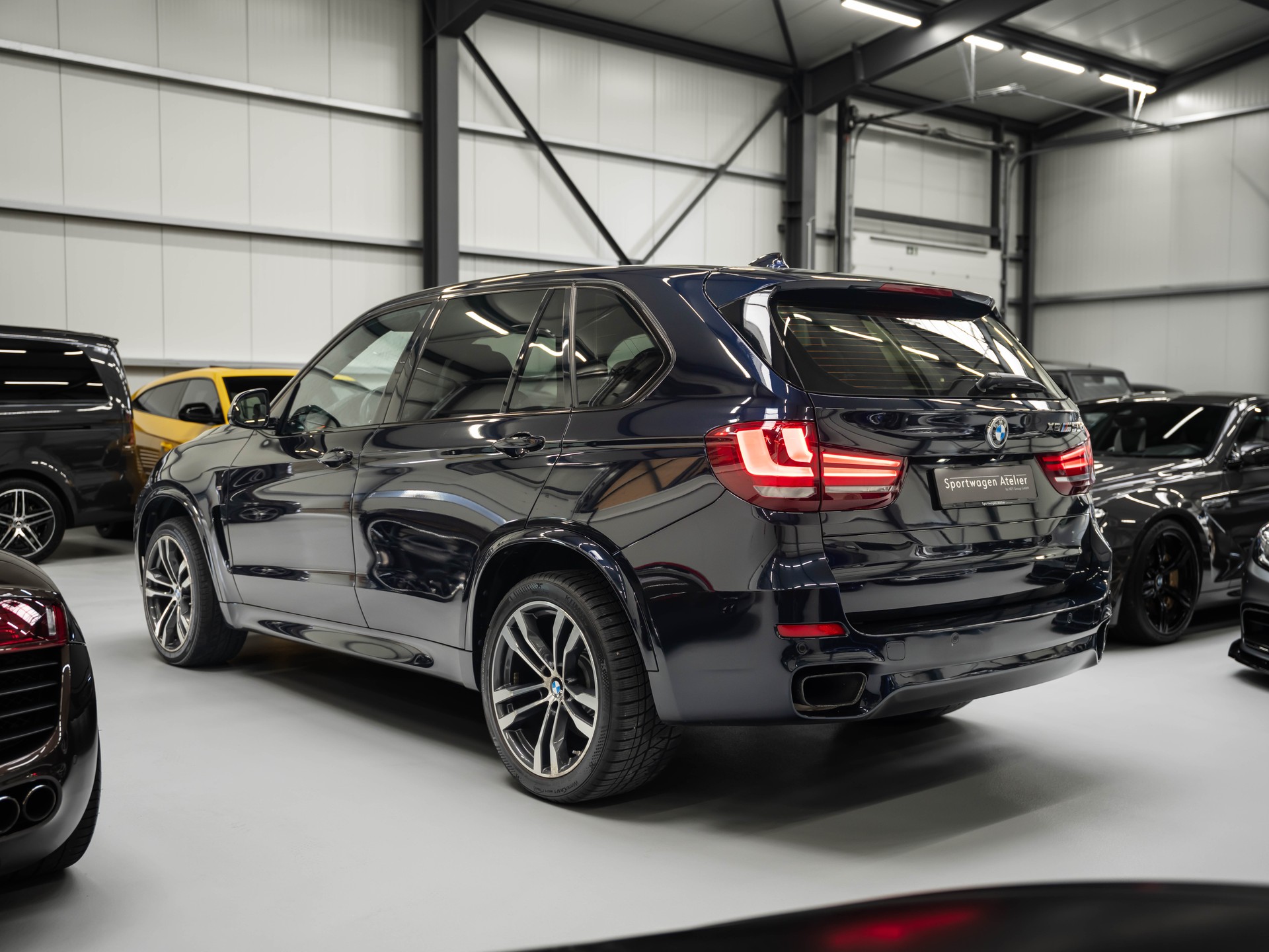 BMW X5 xDrive M50d Steptronic-showroom-element-1