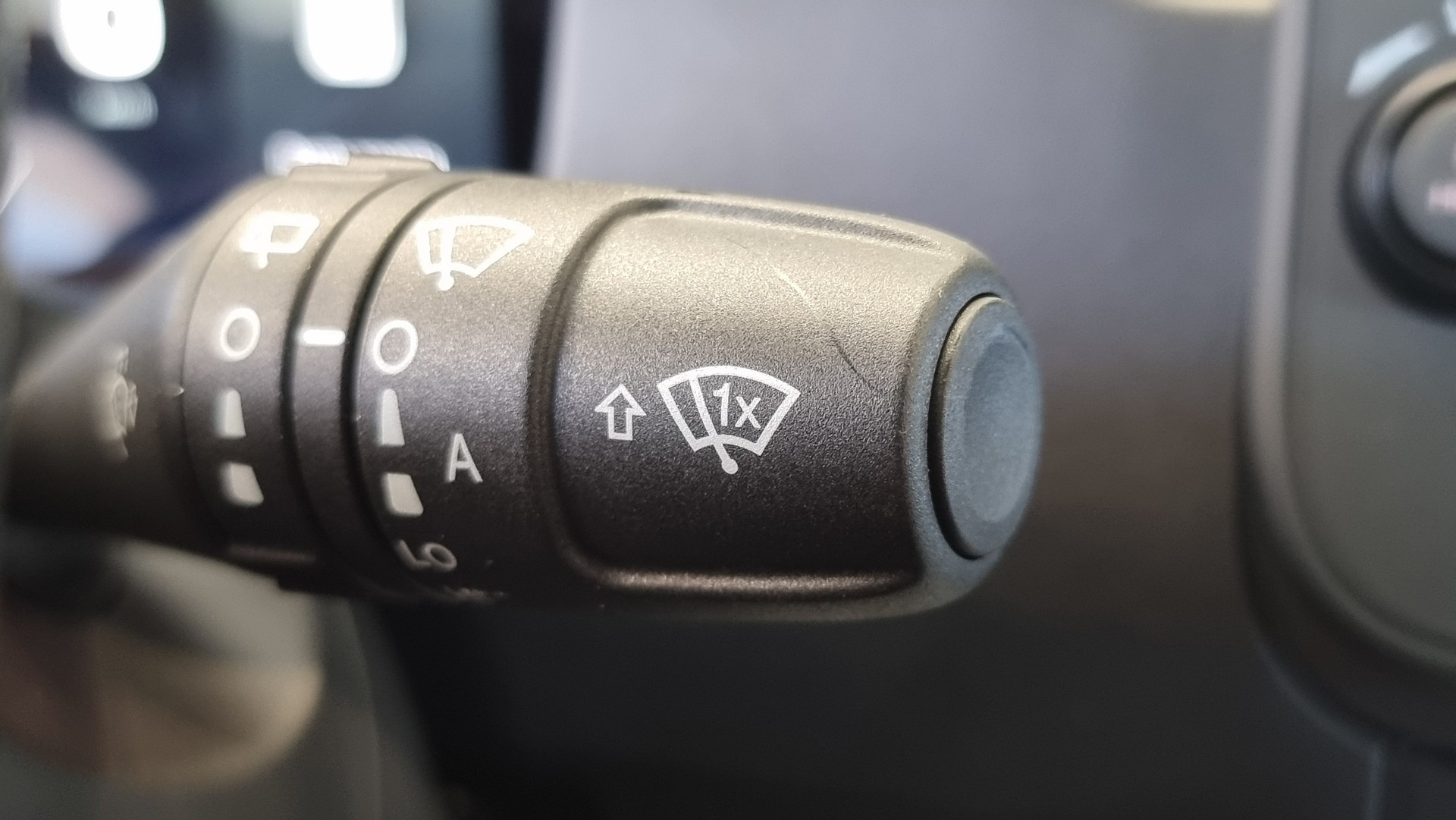 FIAT Pandina 1.0 Hybrid Cross-image-11