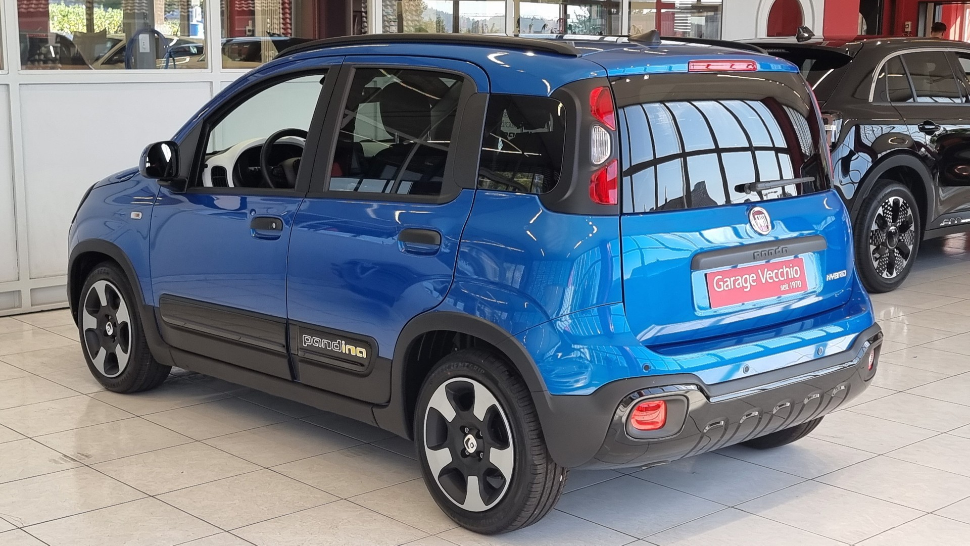 FIAT Pandina 1.0 Hybrid Cross-showroom-element-3