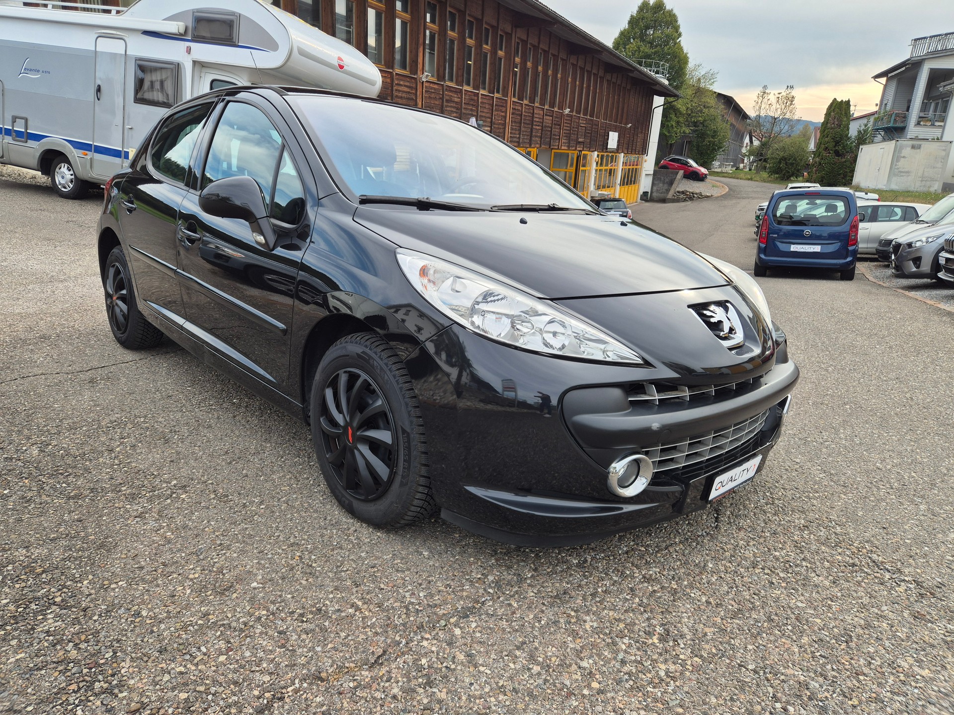 PEUGEOT 207 1.6 16V XT Automatic-image-15