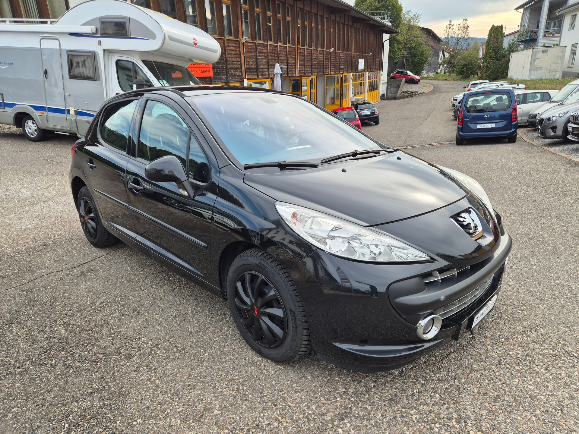 PEUGEOT 207 1.6 16V XT Automatic-showroom-element-1