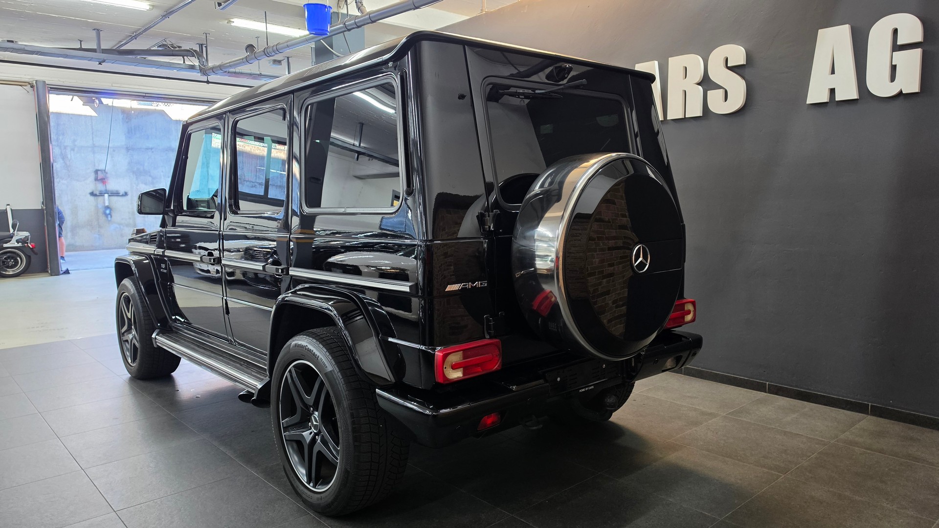 MERCEDES-BENZ G 63 AMG Automatic-image-5