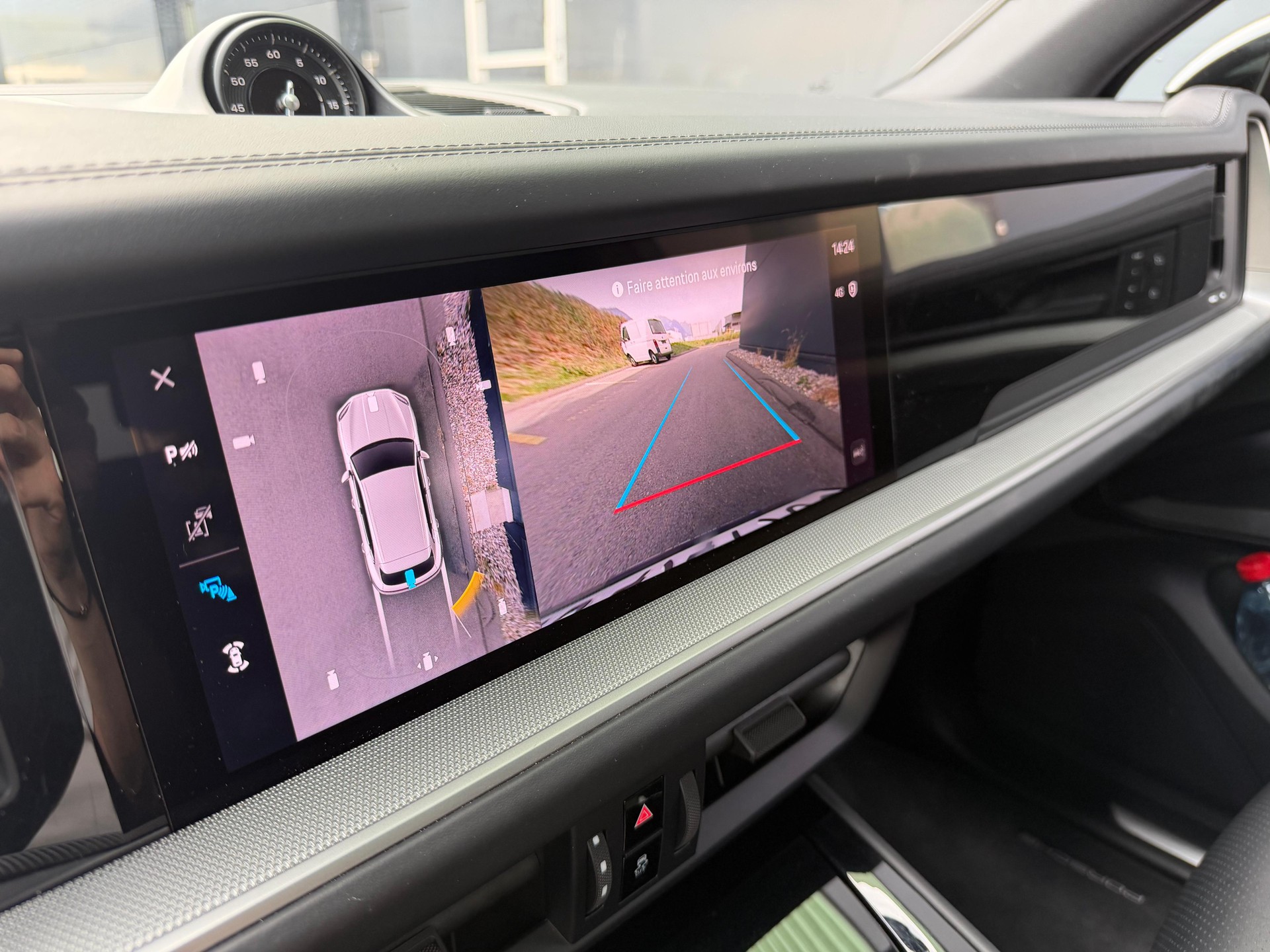 PORSCHE Cayenne E-Hybrid Tiptronic-image-20