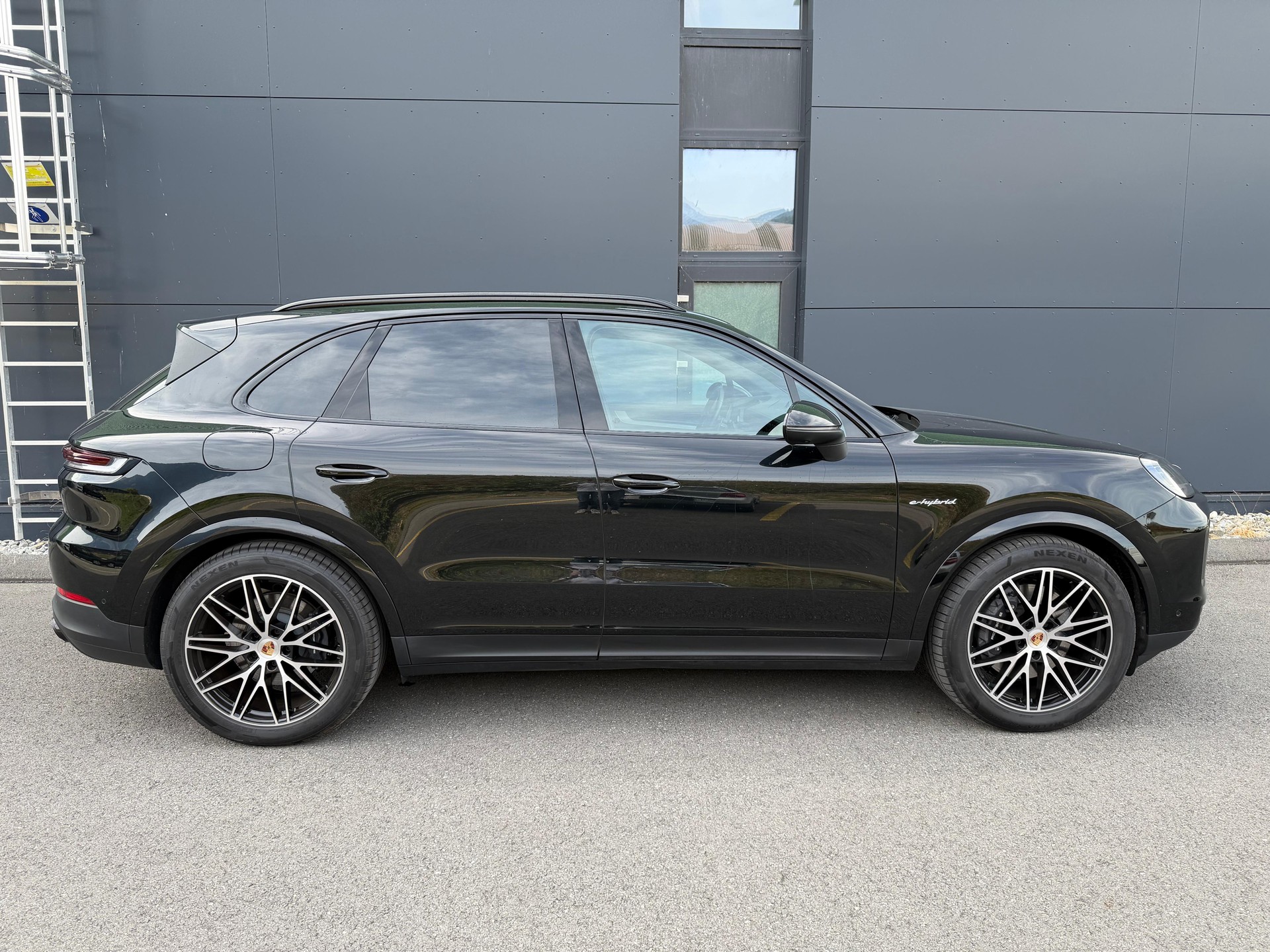 PORSCHE Cayenne E-Hybrid Tiptronic-showroom-element-1