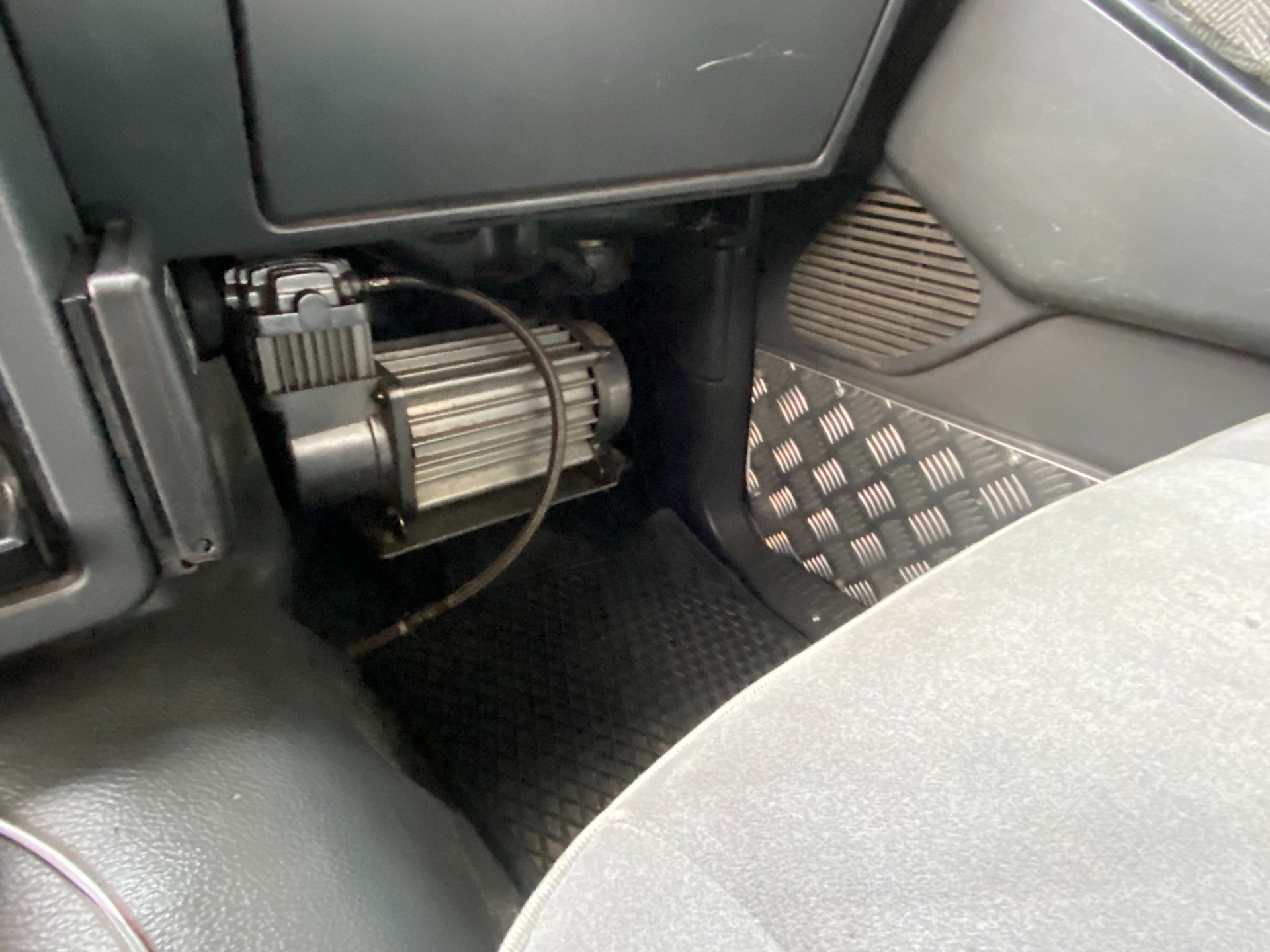 NISSAN Patrol GR 2.8 DL Wagon-image-24