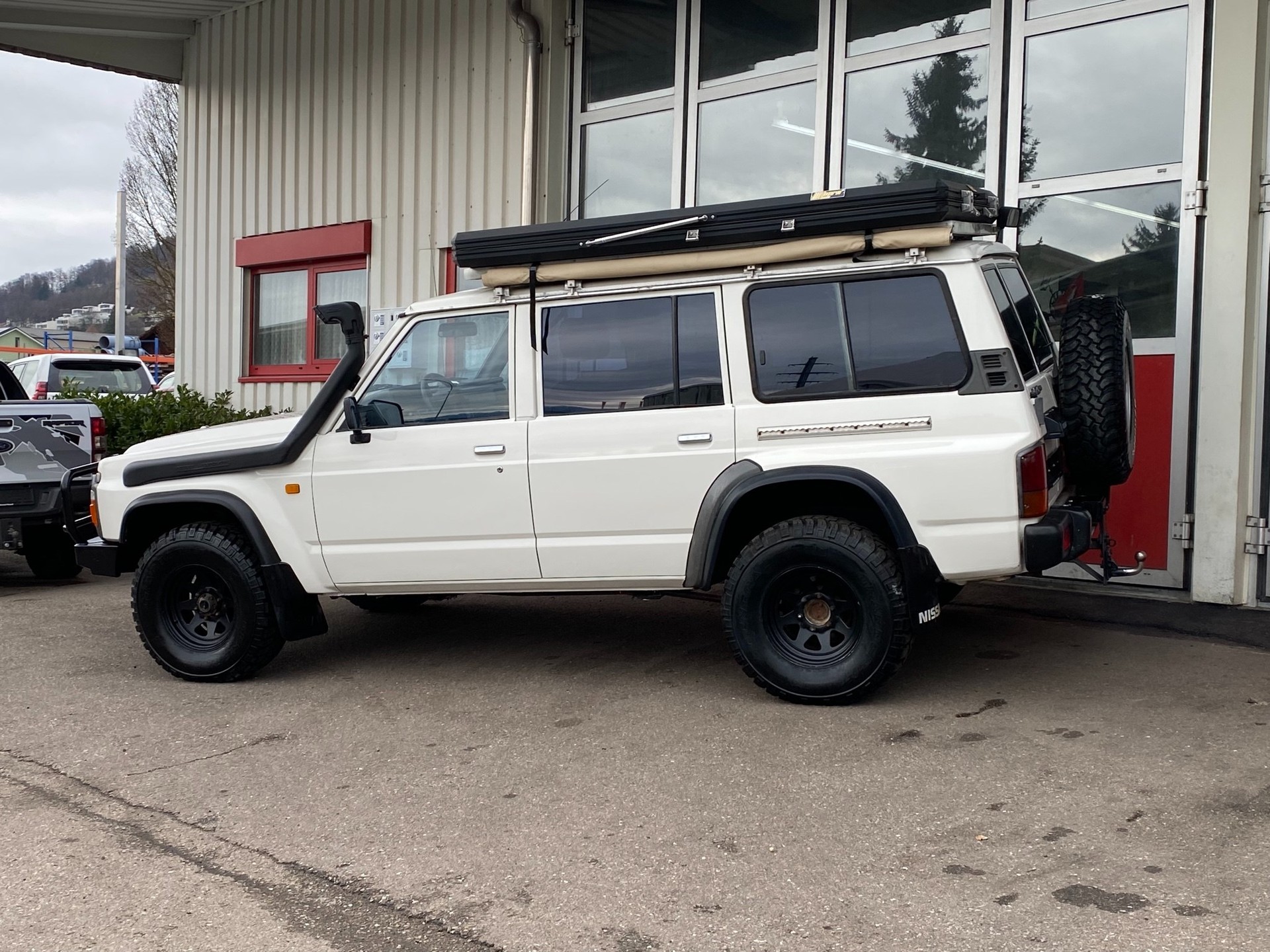 NISSAN Patrol GR 2.8 DL Wagon-image-5