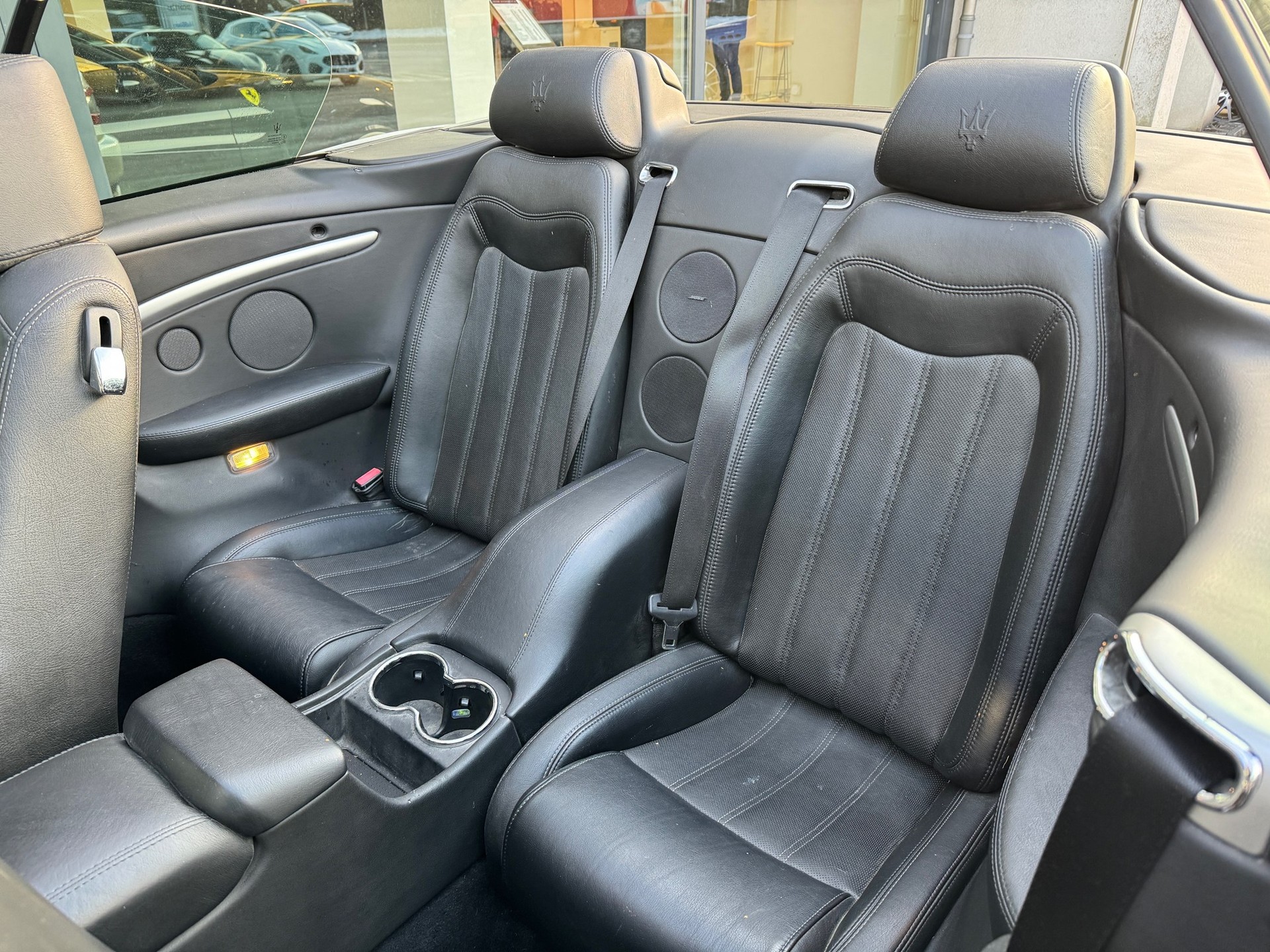 MASERATI GranCabrio-image-15
