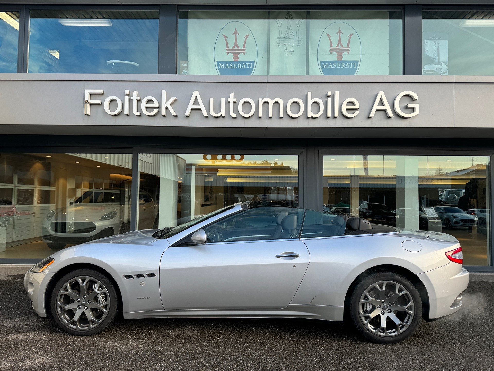 MASERATI GranCabrio-showroom-element-3