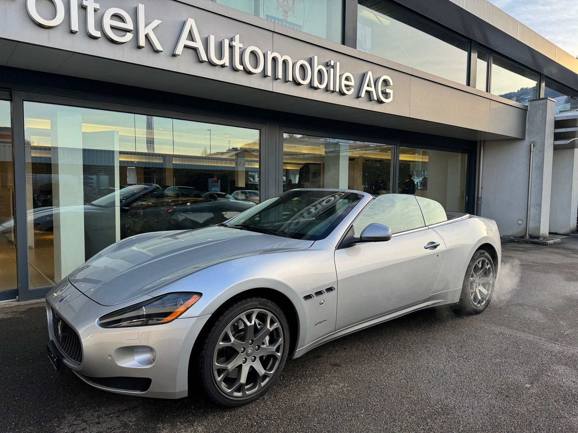 MASERATI GranCabrio-image-16