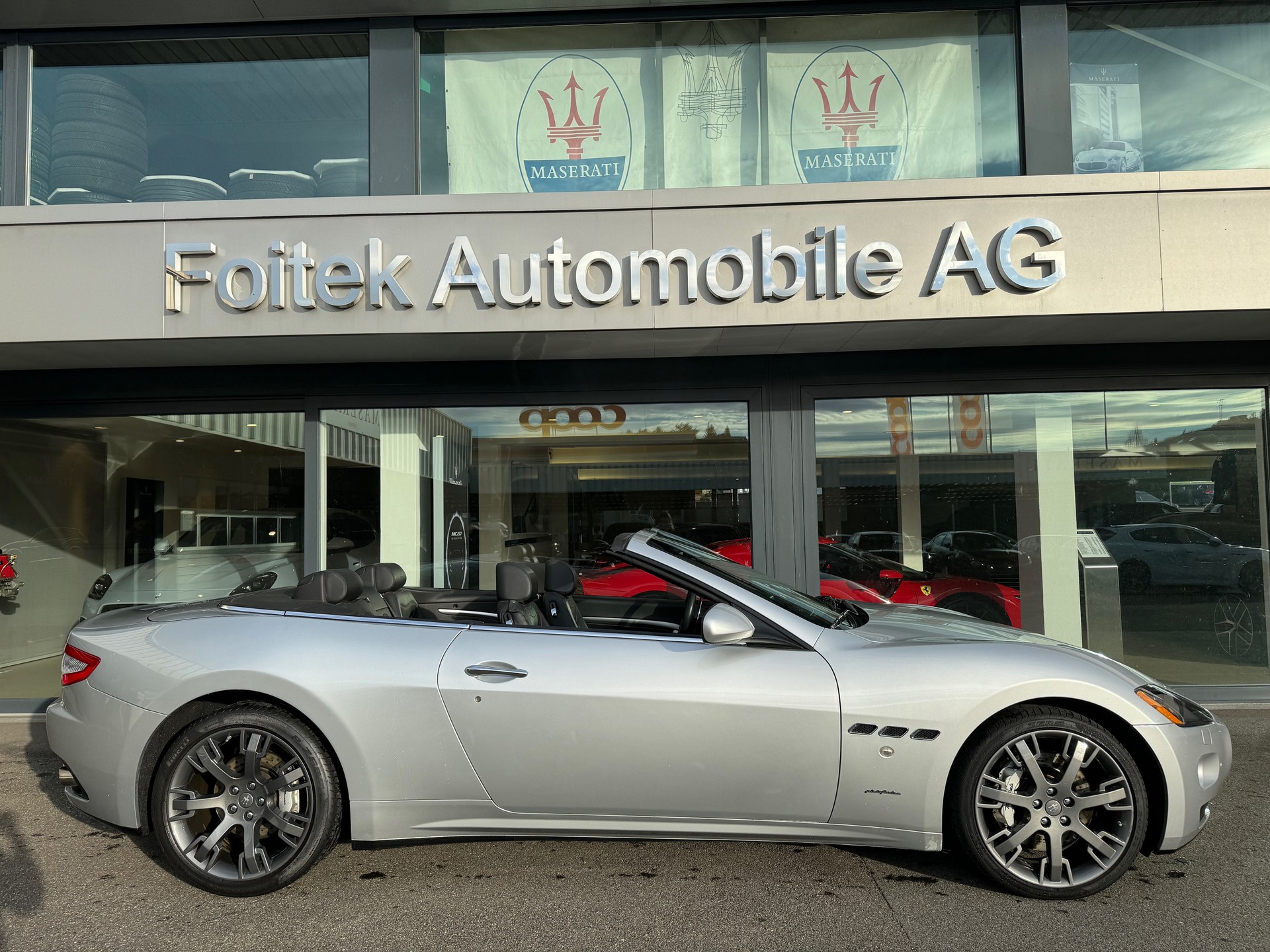 MASERATI GranCabrio-image-5