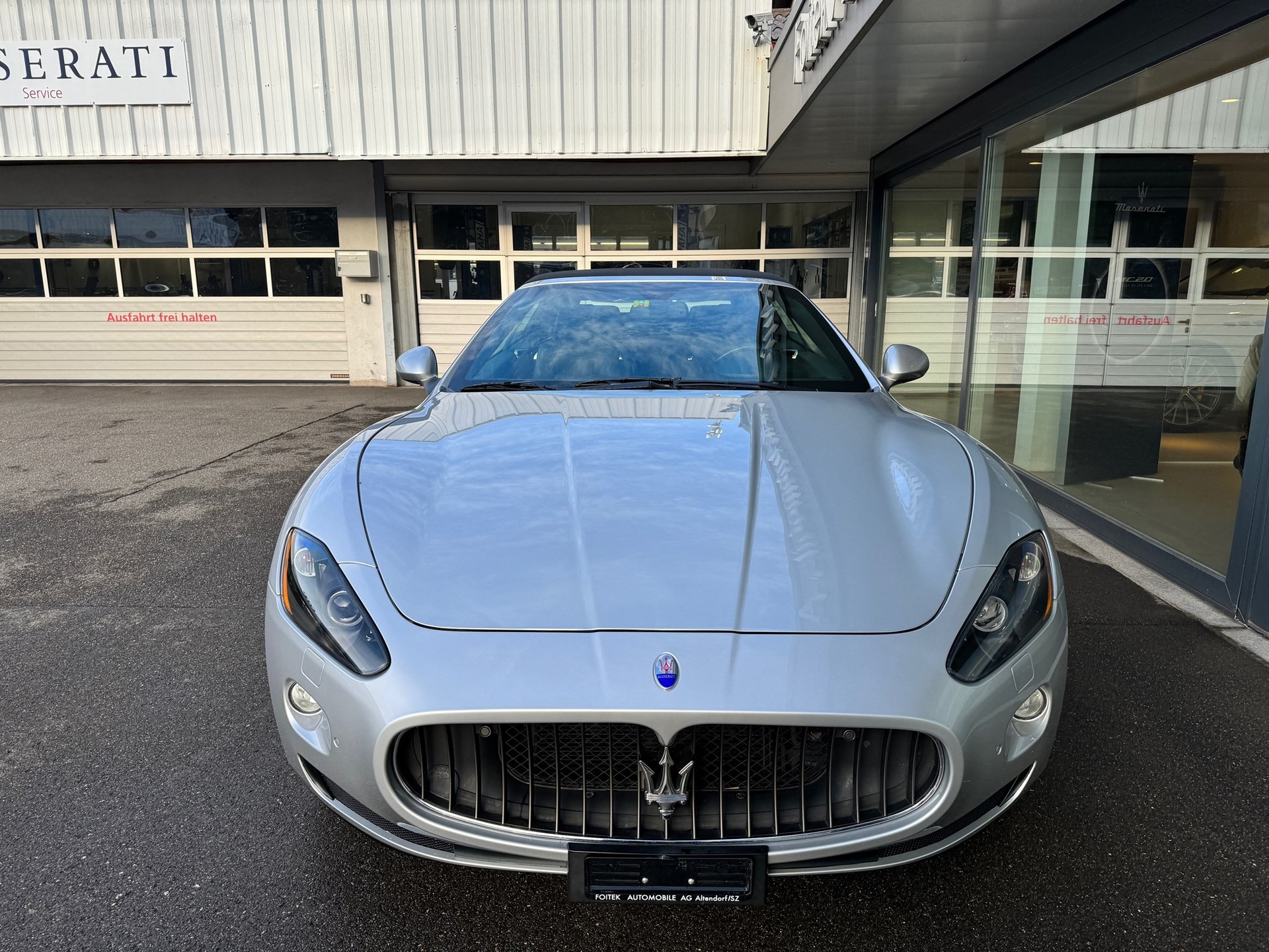 MASERATI GranCabrio-image-19