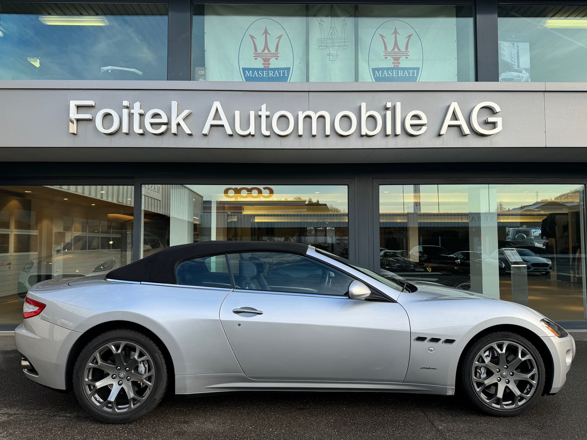 MASERATI GranCabrio-showroom-element-2