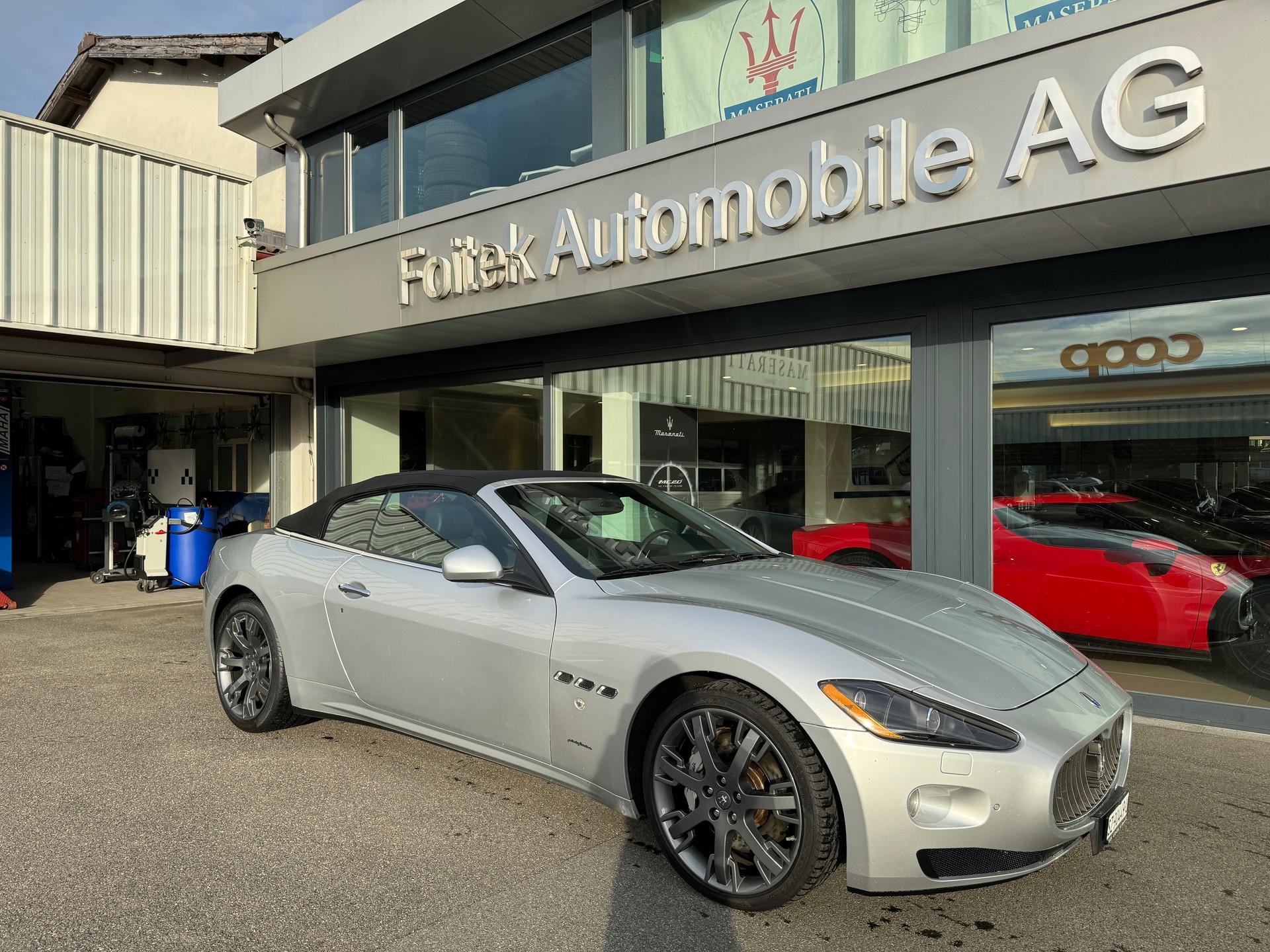 MASERATI GranCabrio-image-4