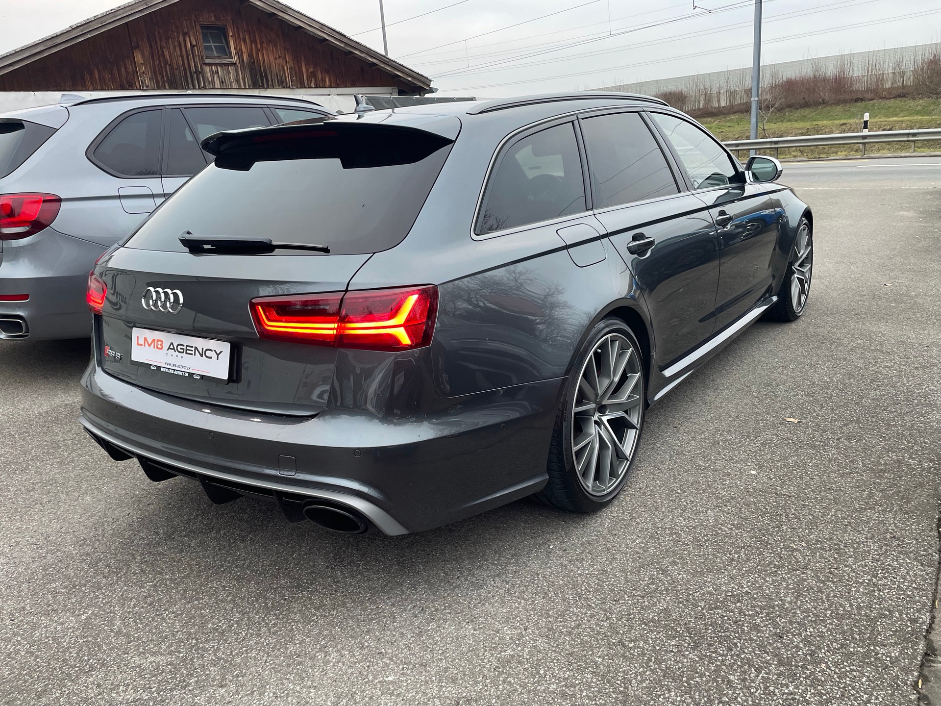 AUDI RS6 Avant 4.0 TFSI V8 performance quattro-image-5