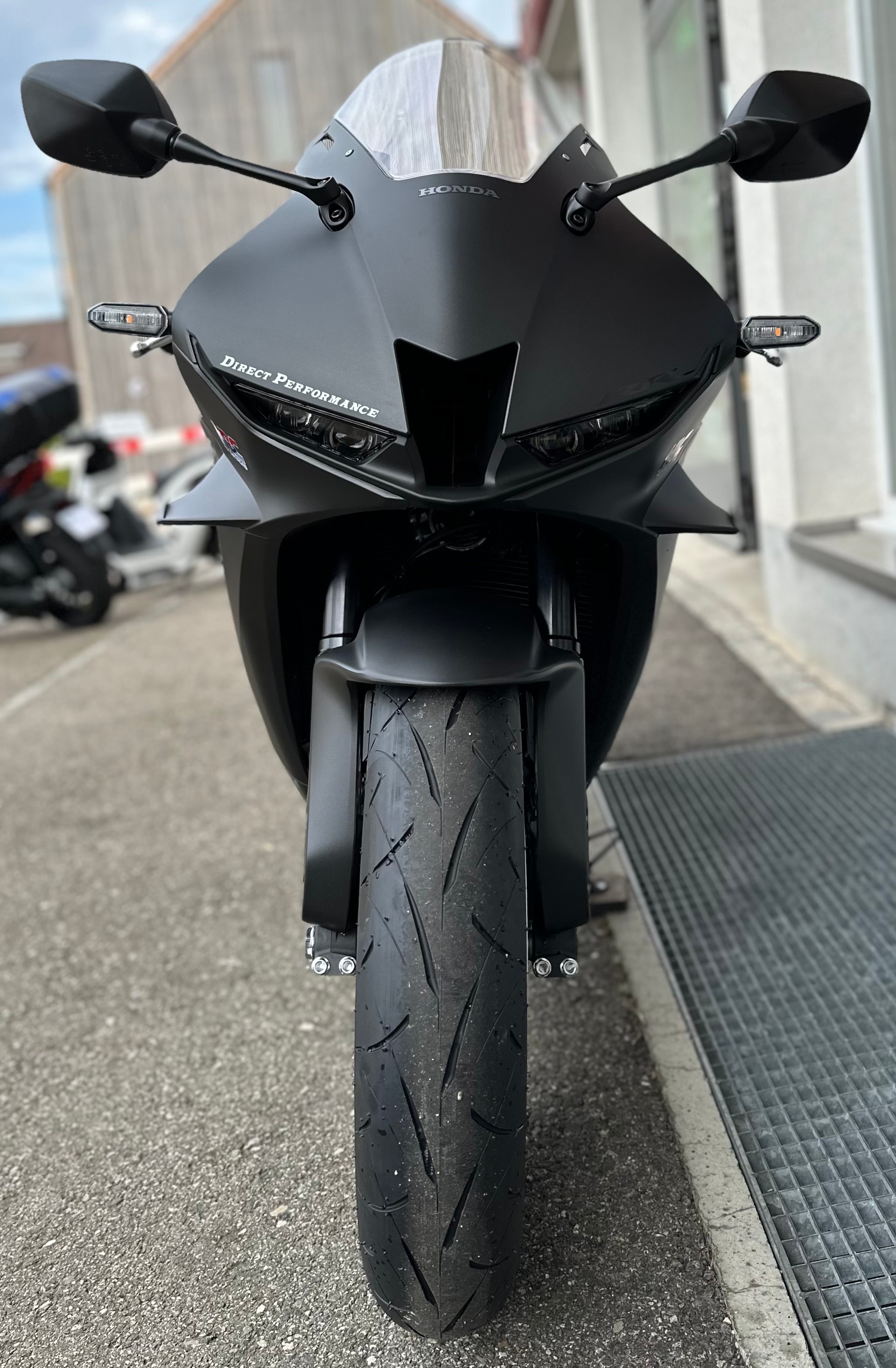 HONDA CBR 600 RR-image-1