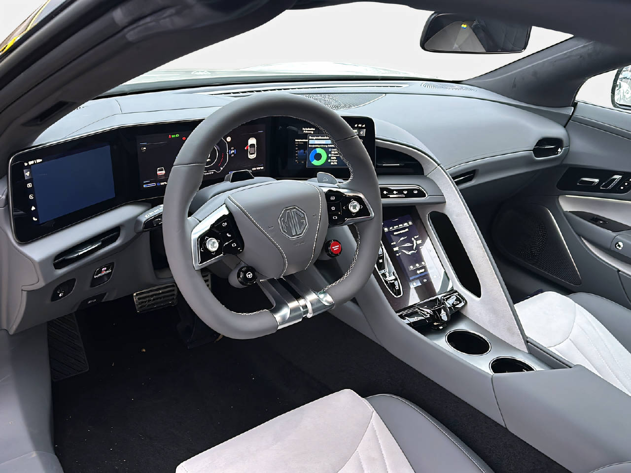MG Cyberster 77kWh-image-10