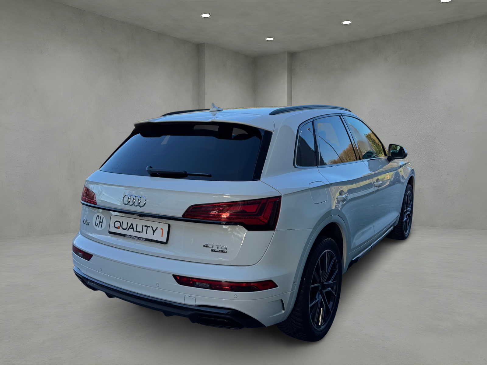 AUDI Q5 40 TDI S-line quattro S-tronic-showroom-element-3