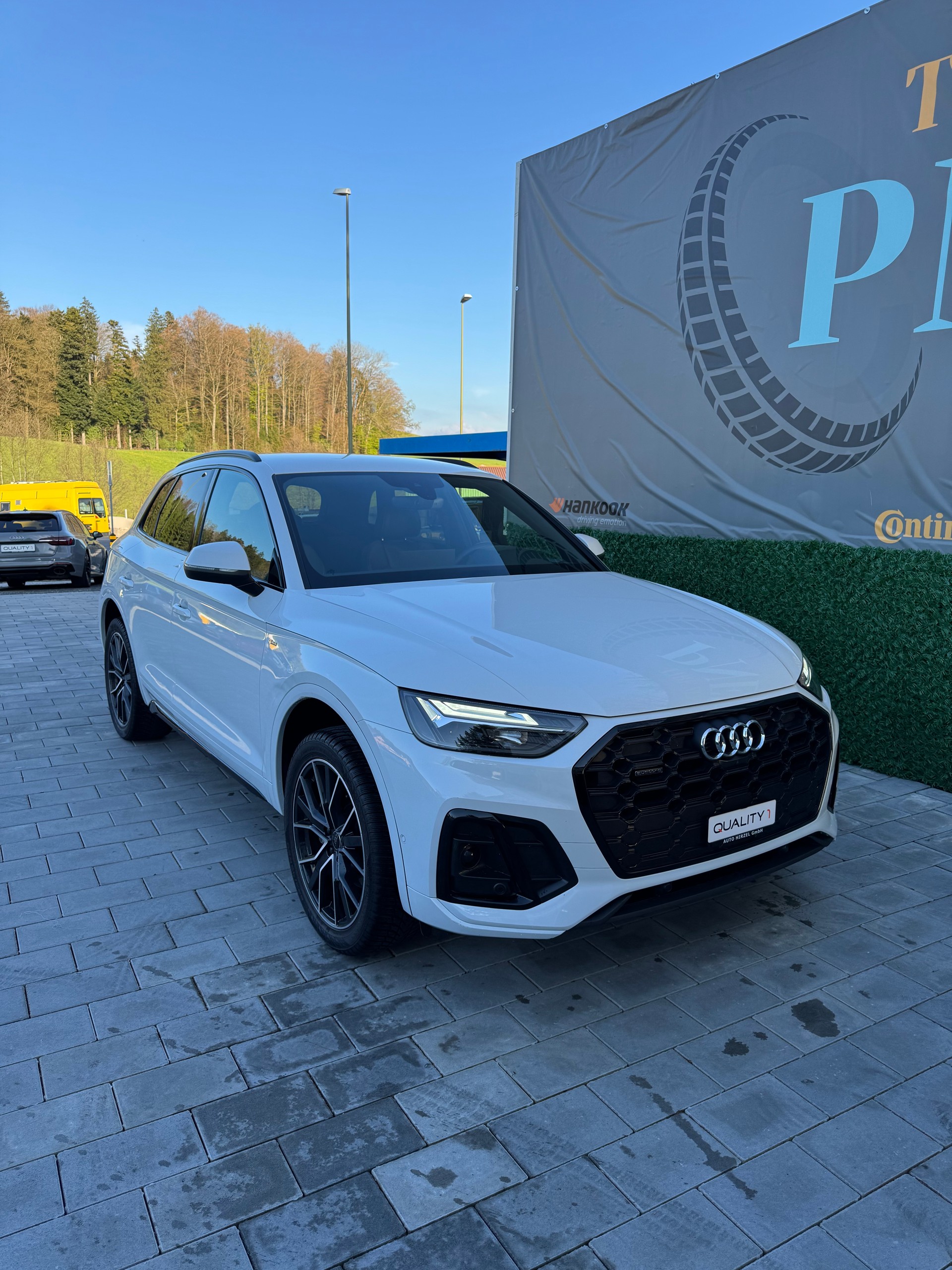 AUDI Q5 40 TDI S-line quattro S-tronic-showroom-element-1
