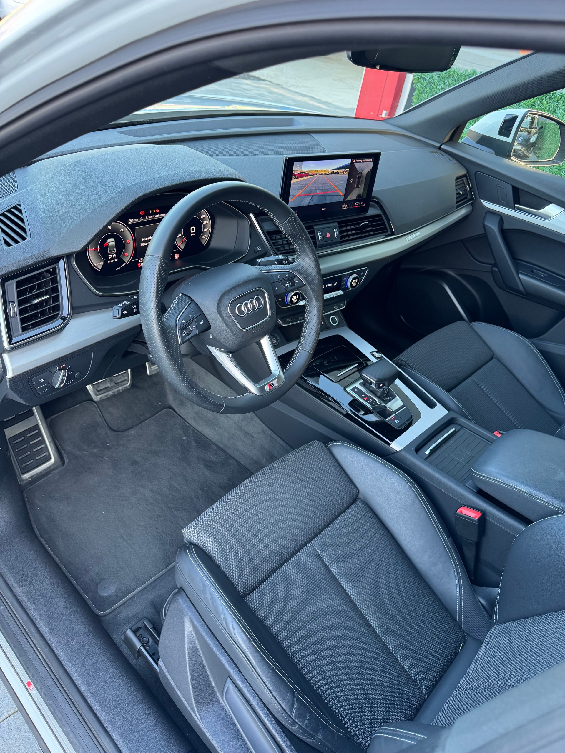AUDI Q5 40 TDI S-line quattro S-tronic-image-7