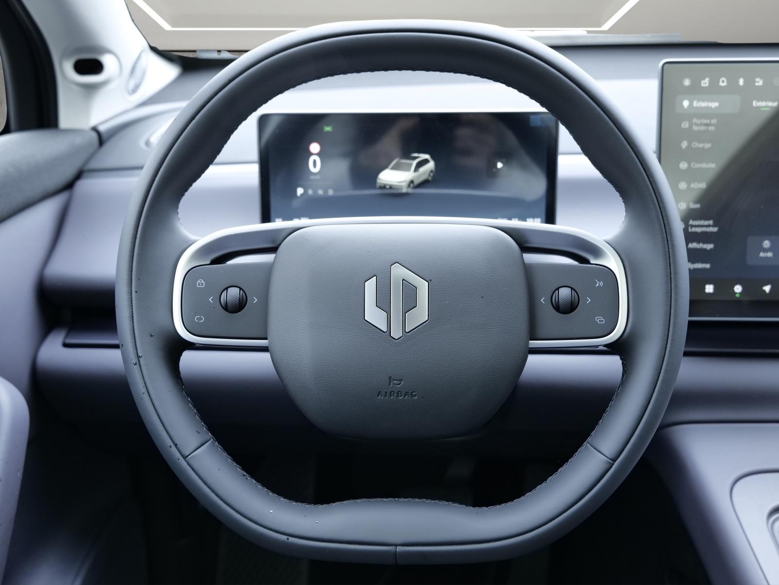LEAPMOTOR C10 Design-image-7