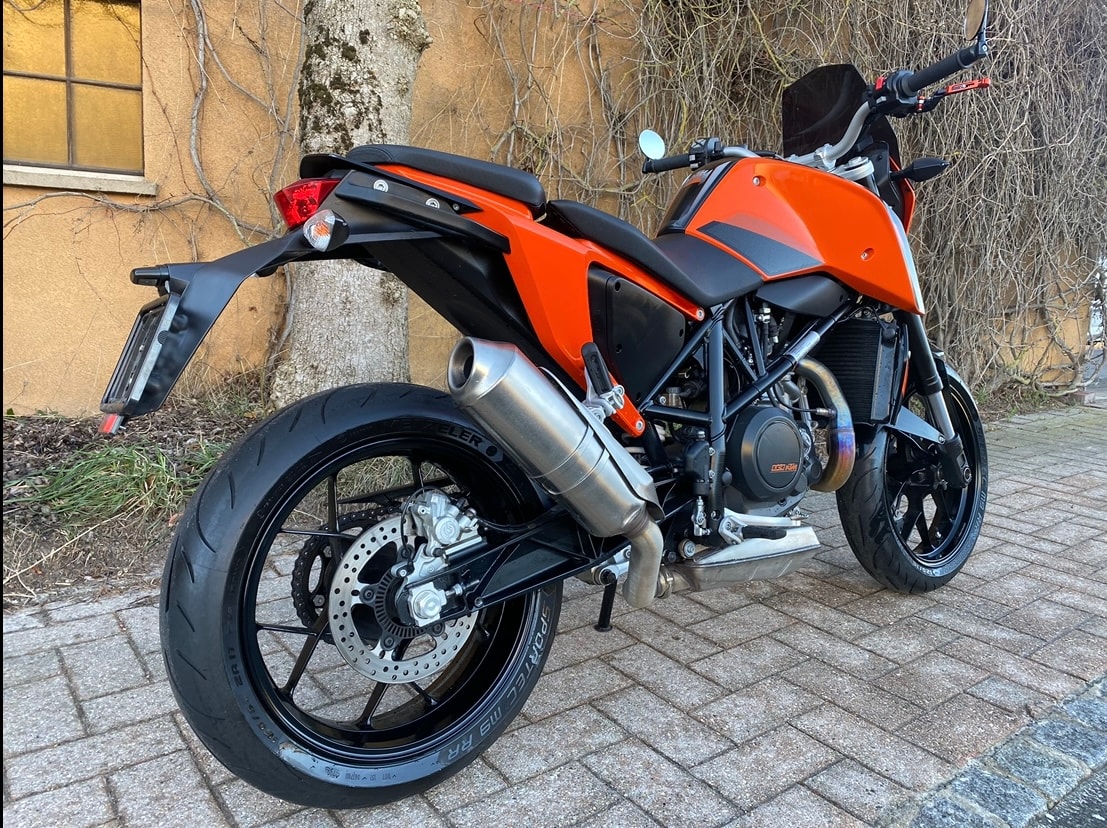 KTM 690 Duke-image-8