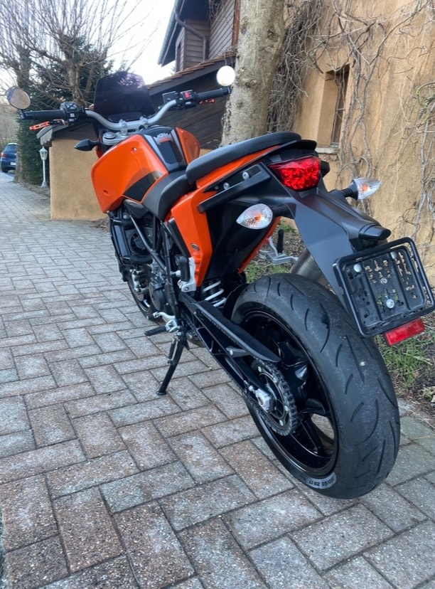 KTM 690 Duke-image-6