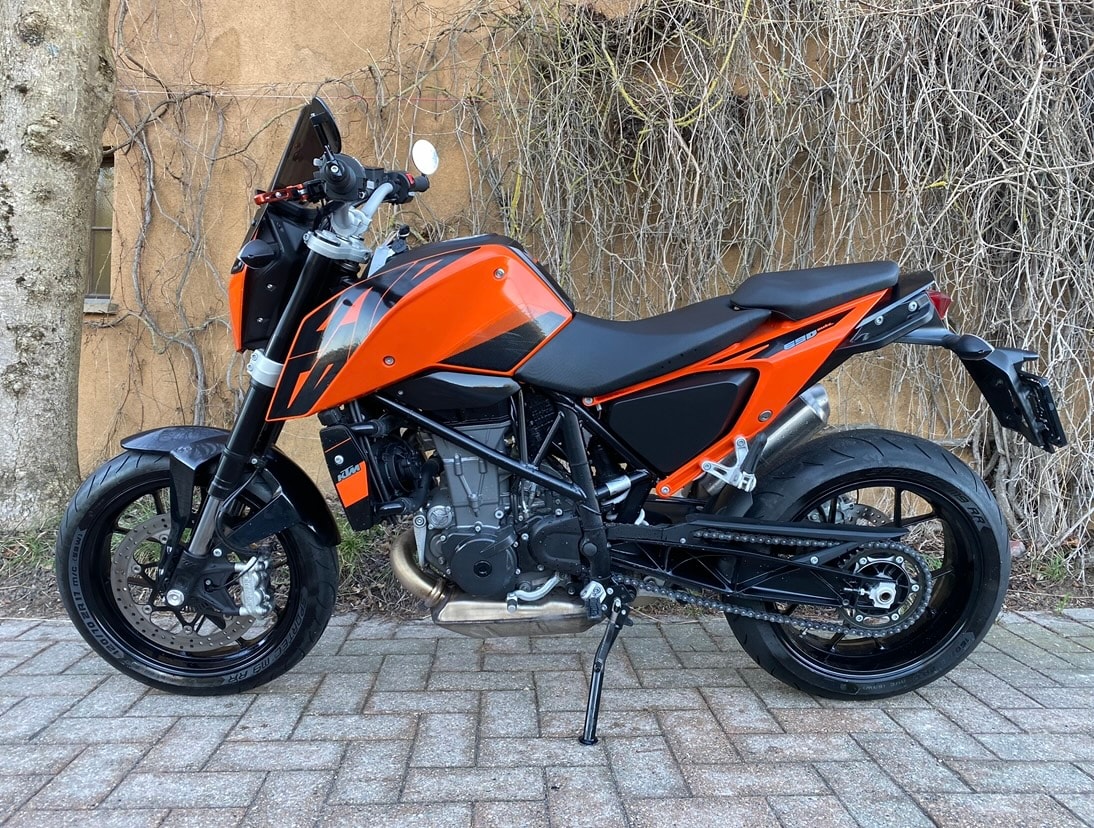 KTM 690 Duke-image-4