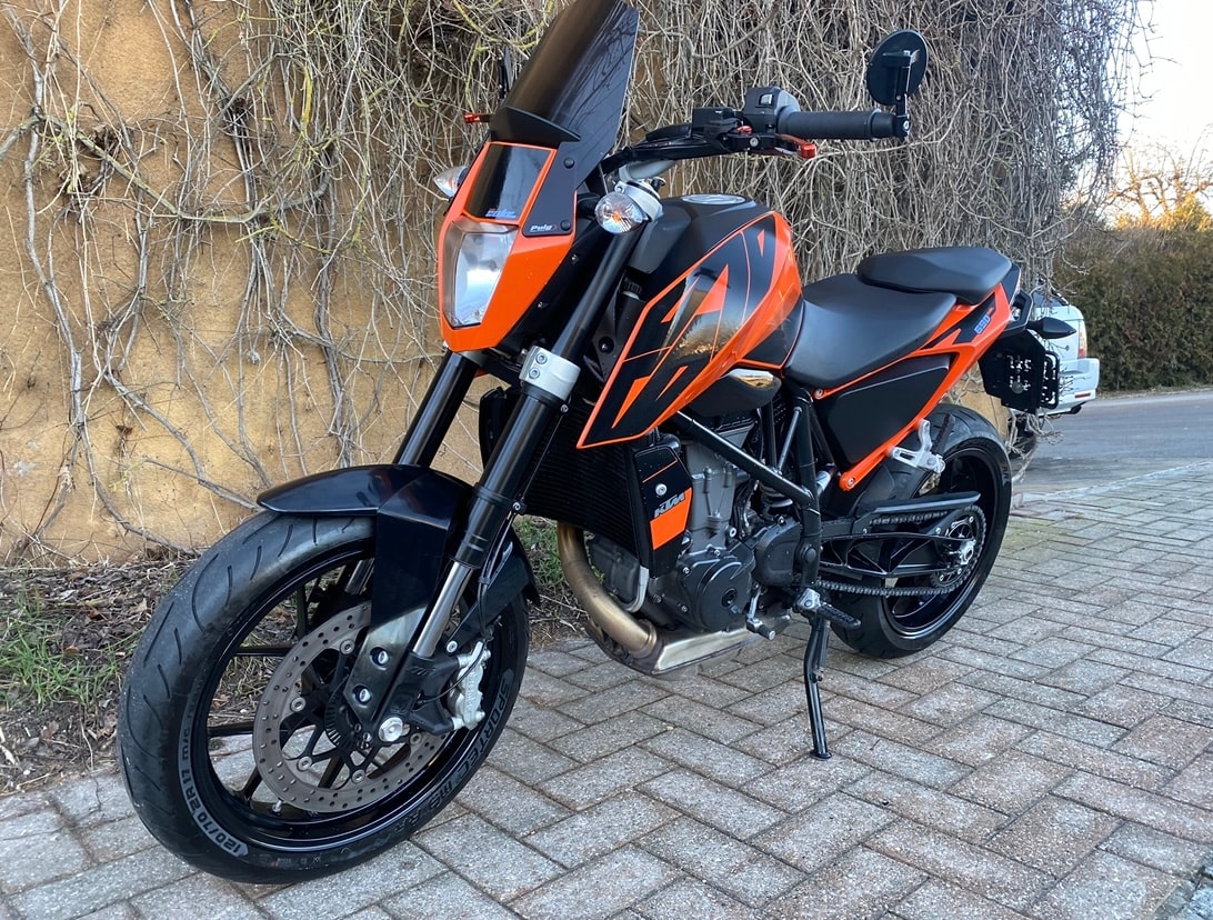 KTM 690 Duke-image-3