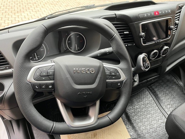 IVECO 35S16VA8 3520L H2-showroom-element-3