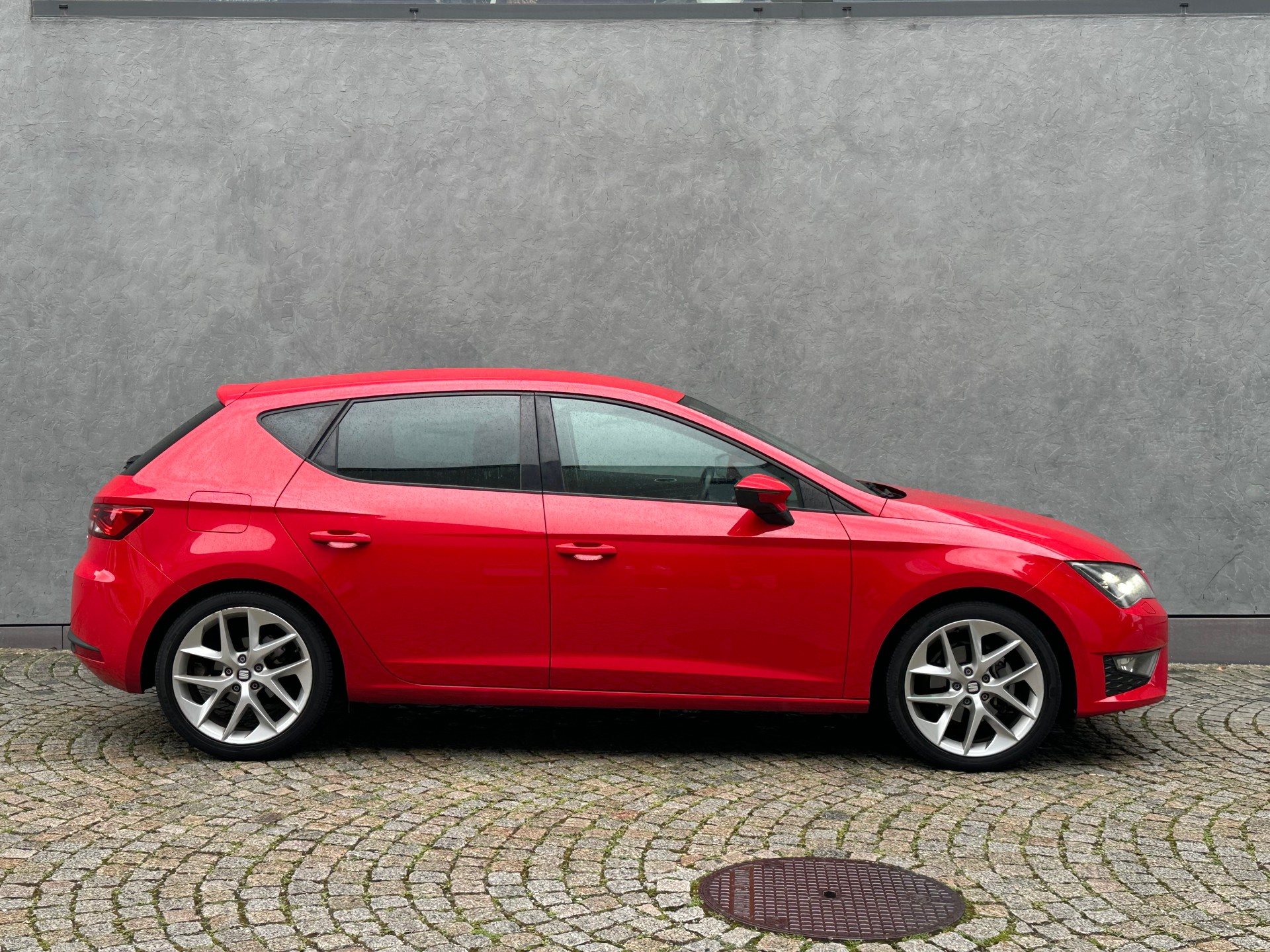SEAT Leon 2.0 TDI FR Line DSG-image-4