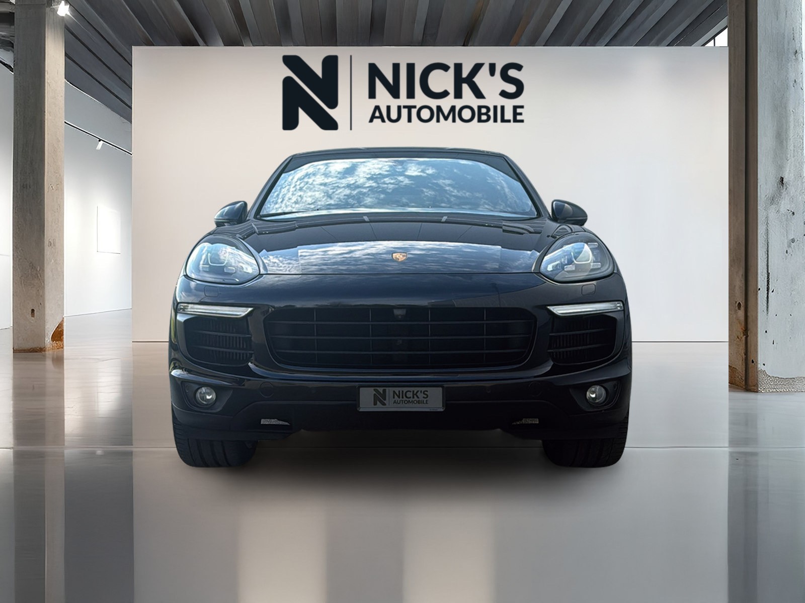 PORSCHE Cayenne Diesel Platinum Edition-showroom-element-1