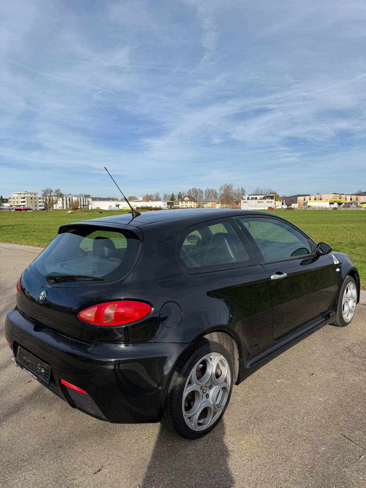 ALFA ROMEO 147 3.2 GTA-image-2