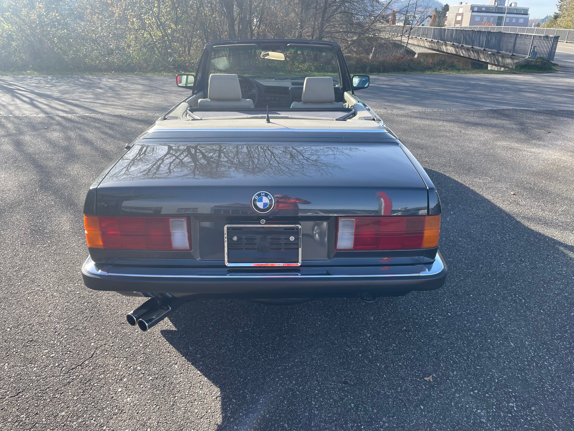 BMW 325i A Cabrio-image-6