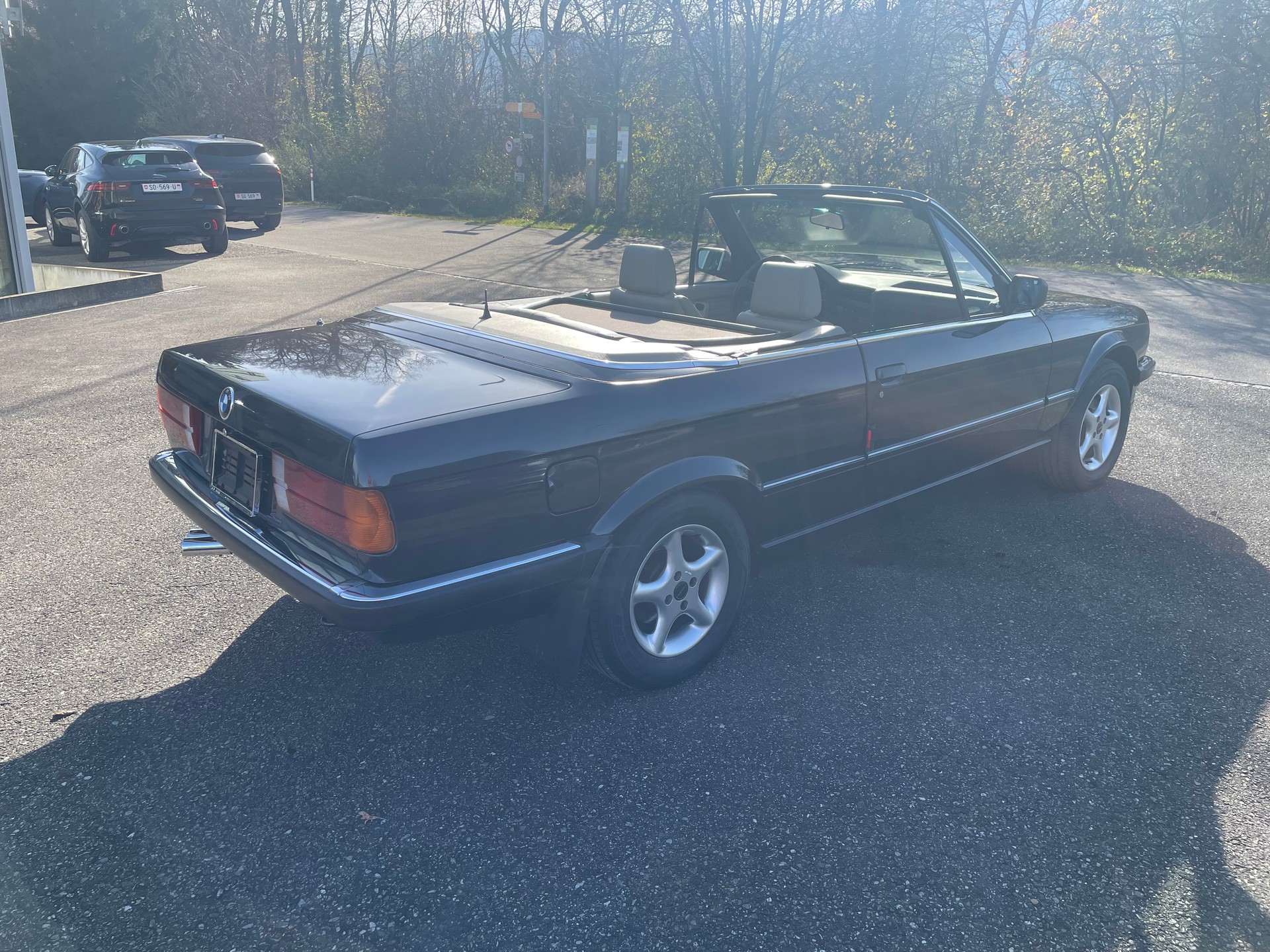 BMW 325i A Cabrio-image-5
