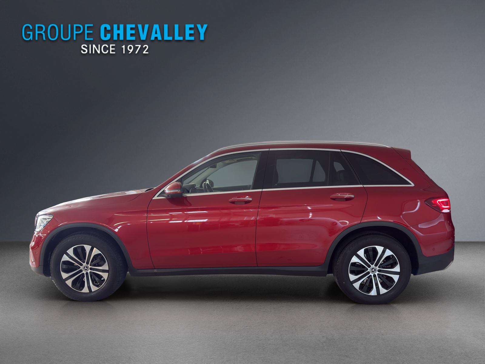 MERCEDES-BENZ GLC 200 4Matic-showroom-element-2