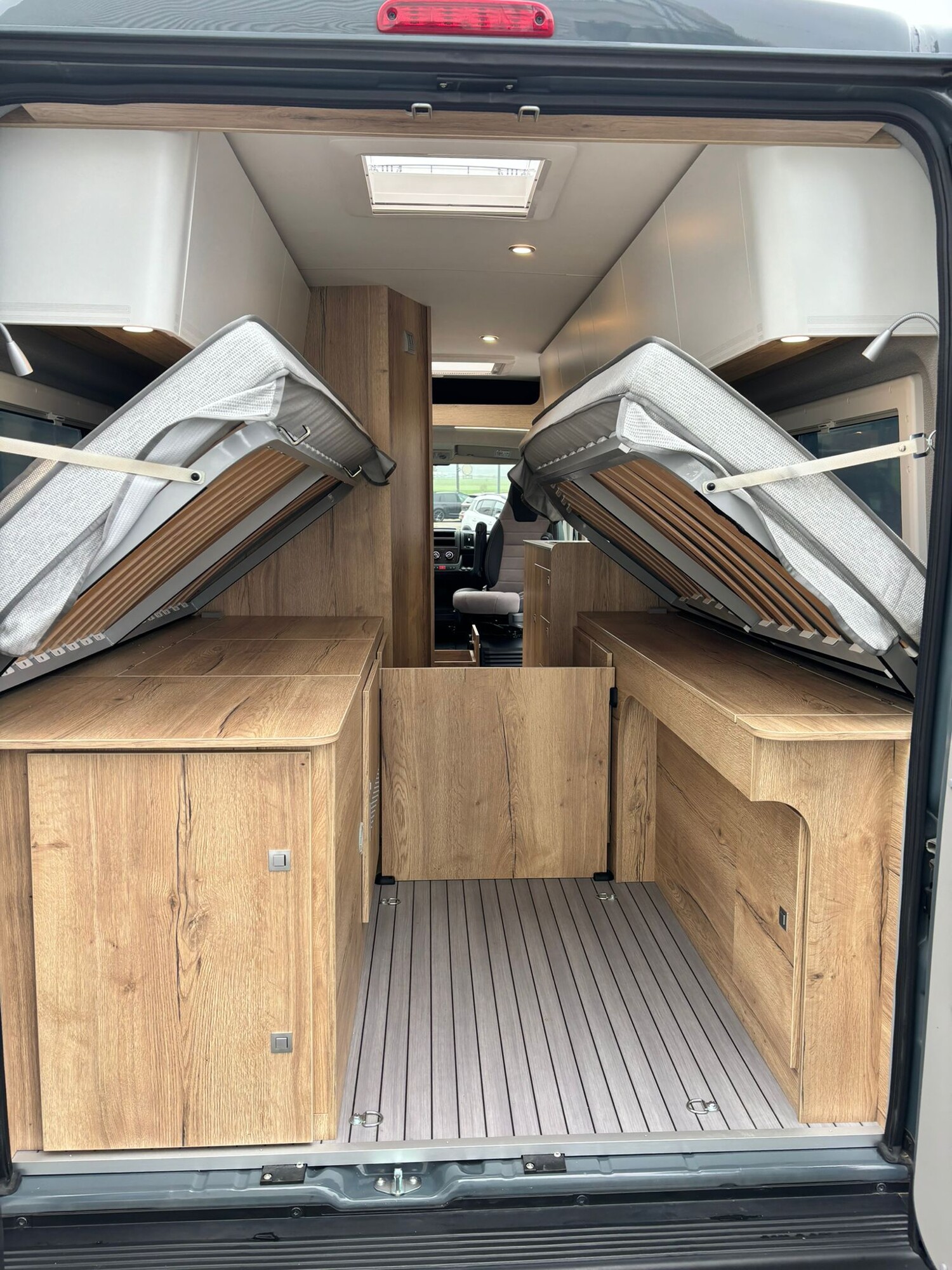 CLEVER VANS Runner Citroen 165 PS-image-9