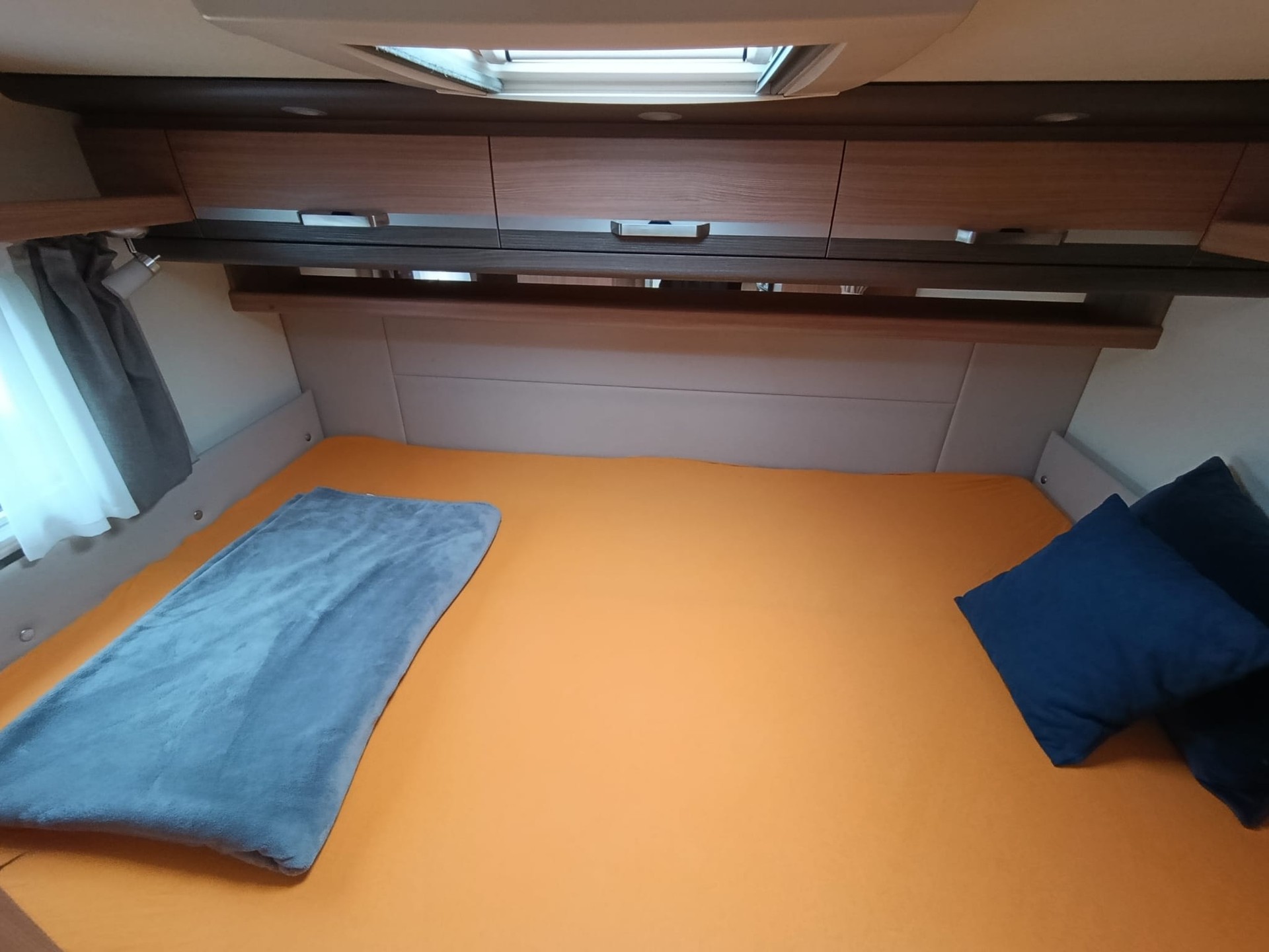KNAUS R 21-image-14