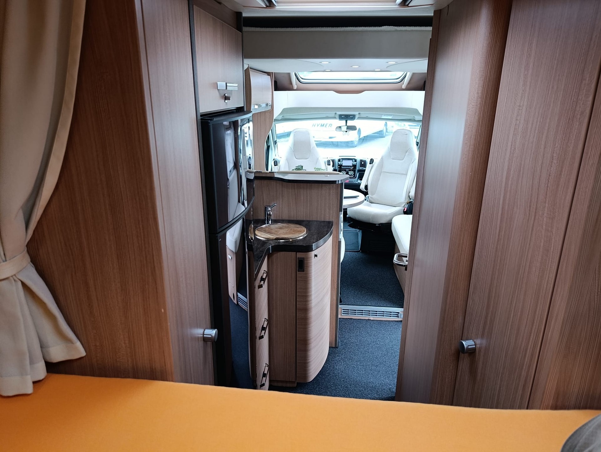 KNAUS R 21-image-11