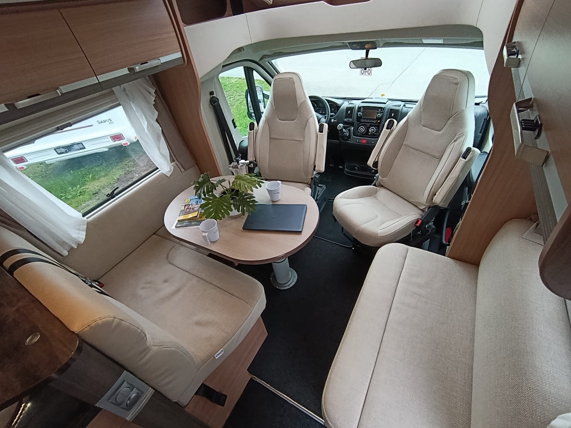 KNAUS R 21-image-20