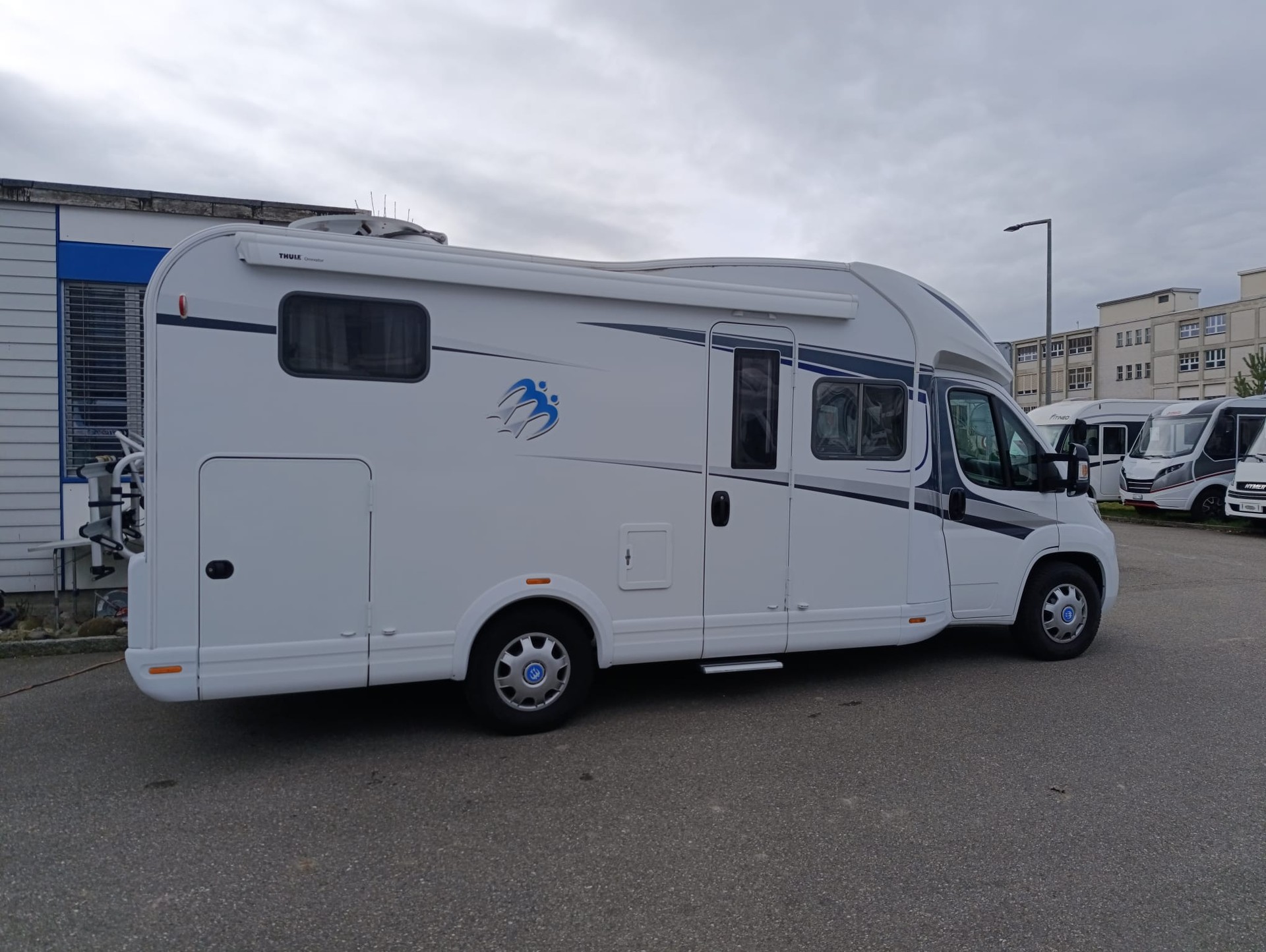 KNAUS R 21-image-6