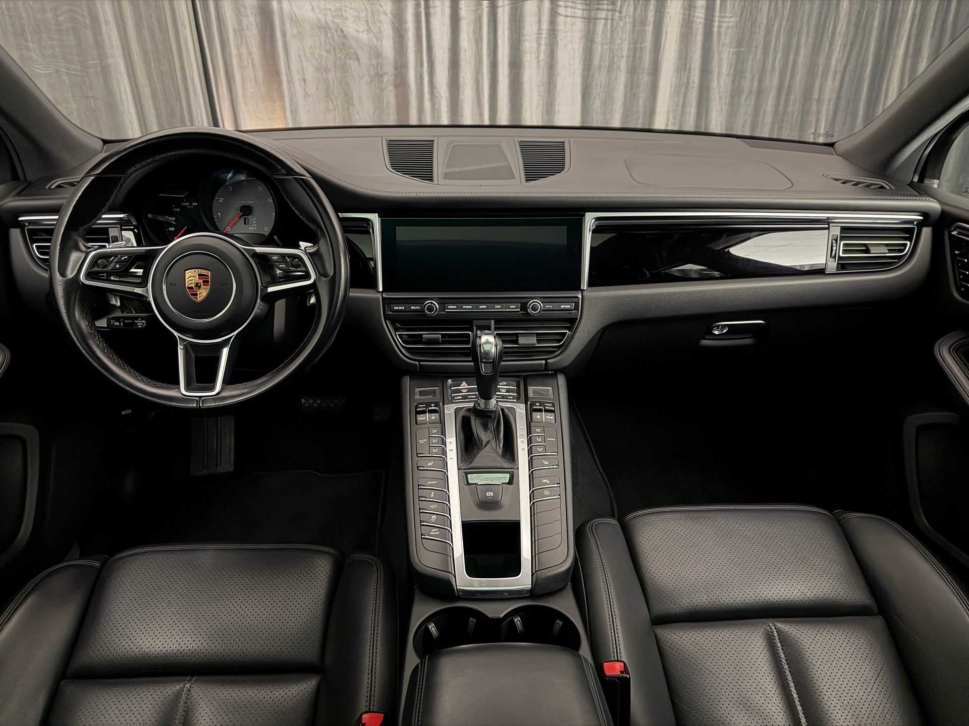 PORSCHE Macan S PDK-image-7
