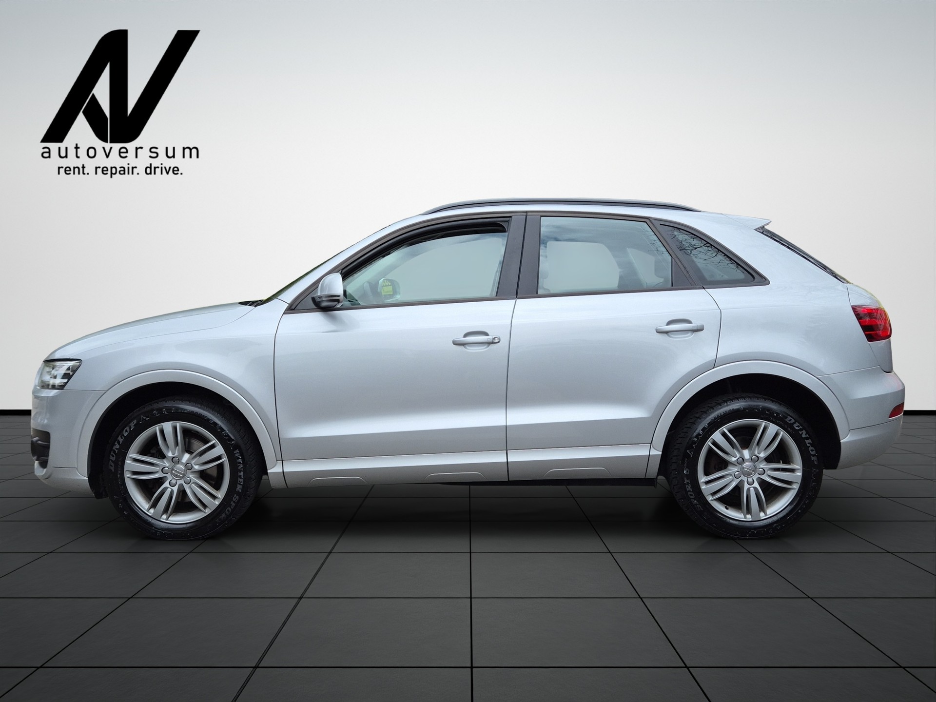 AUDI Q3 2.0 TFSI quattro S-tronic-image-3