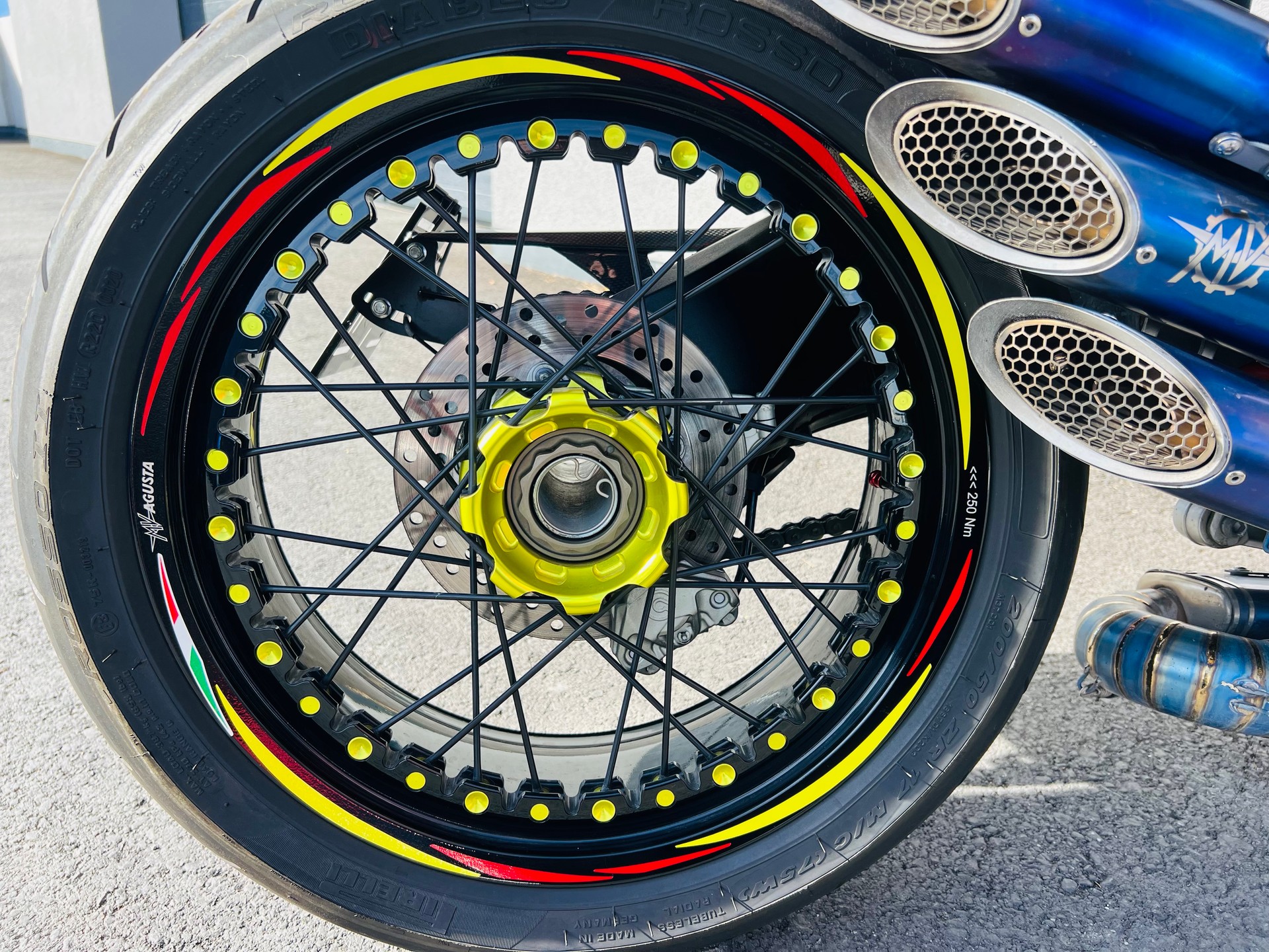 MV AGUSTA Dragster 800 RR ABS-image-5