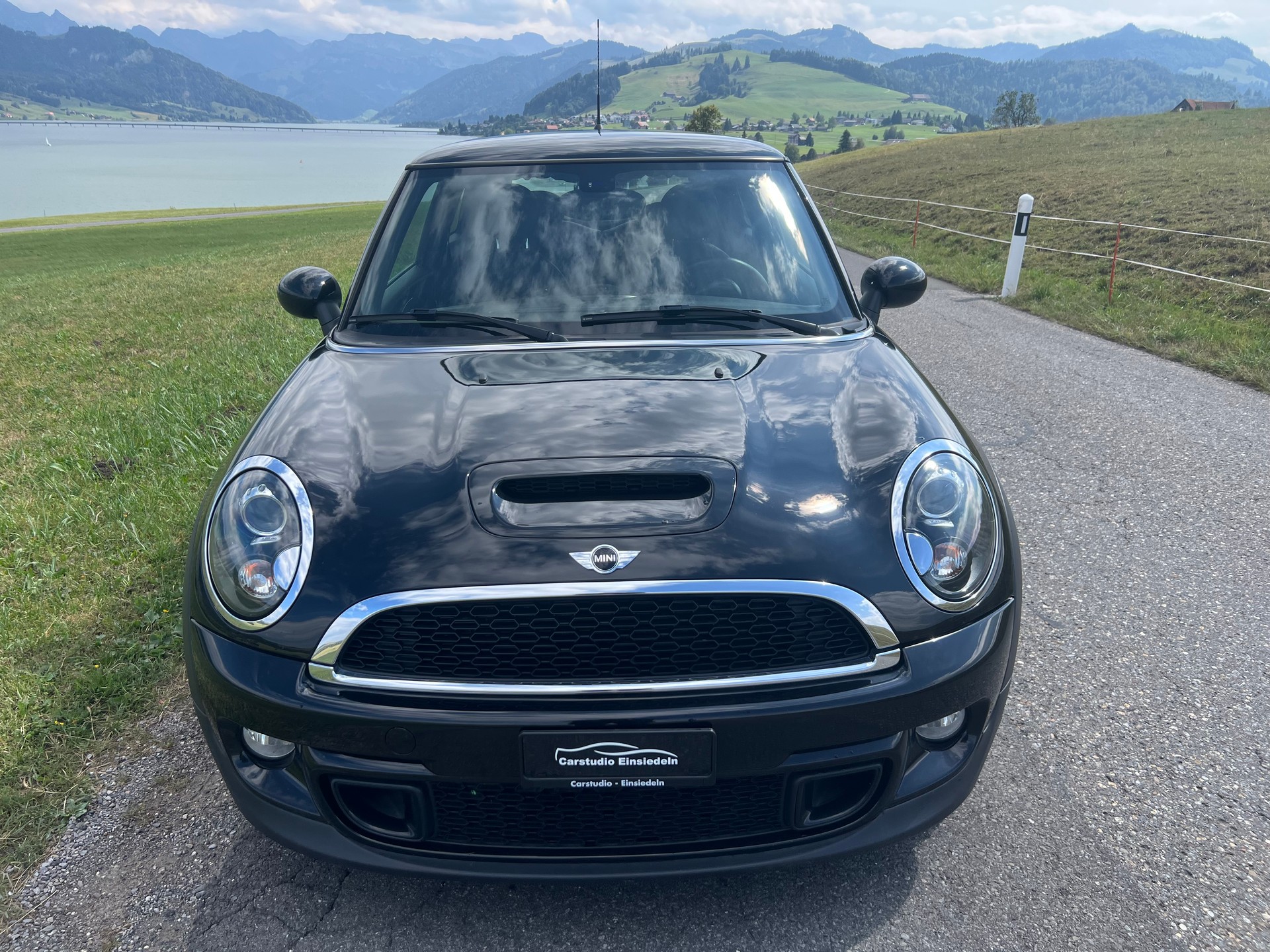 MINI Cooper S-image-1