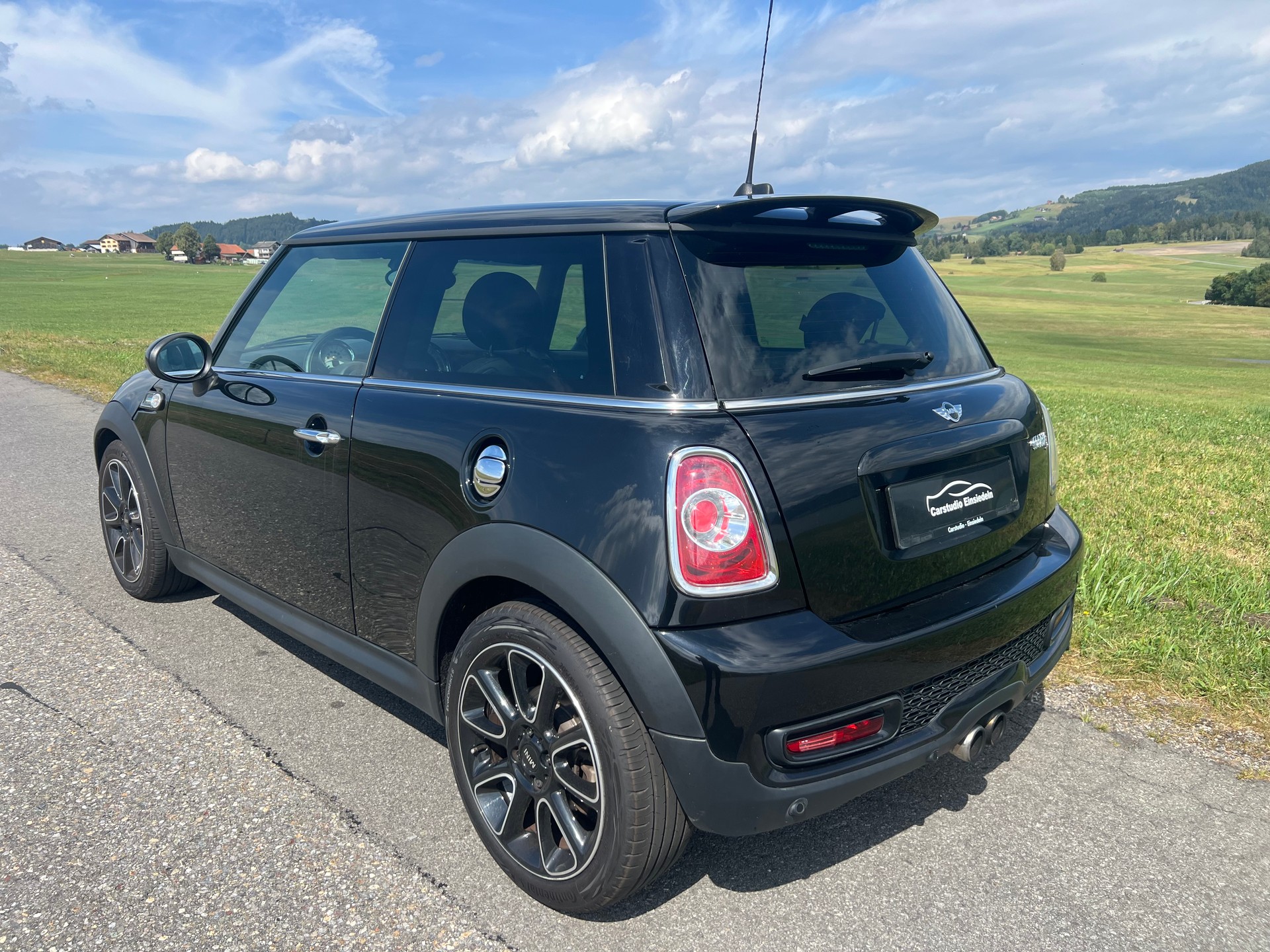 MINI Cooper S-image-3