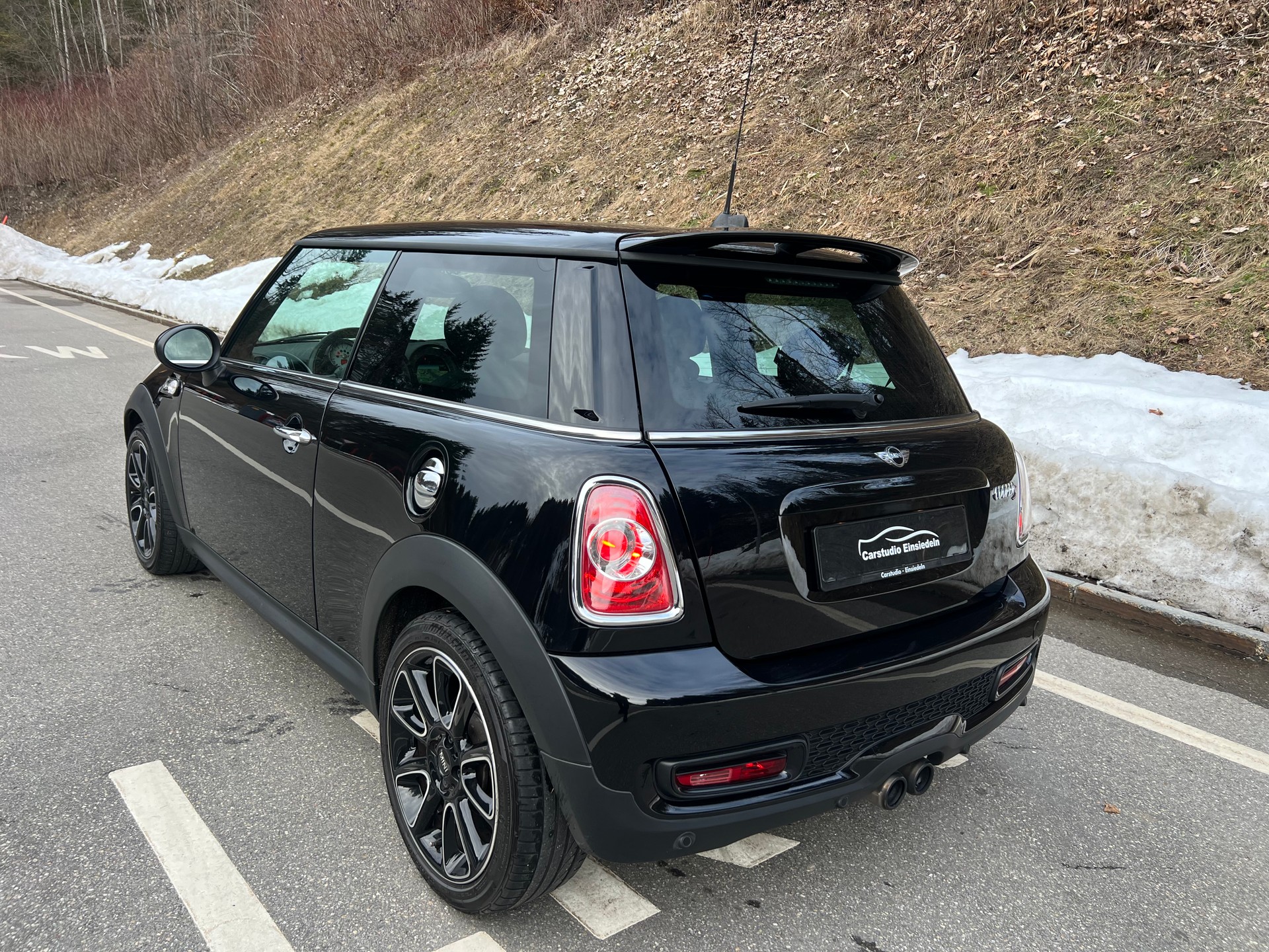 MINI Cooper S-image-3