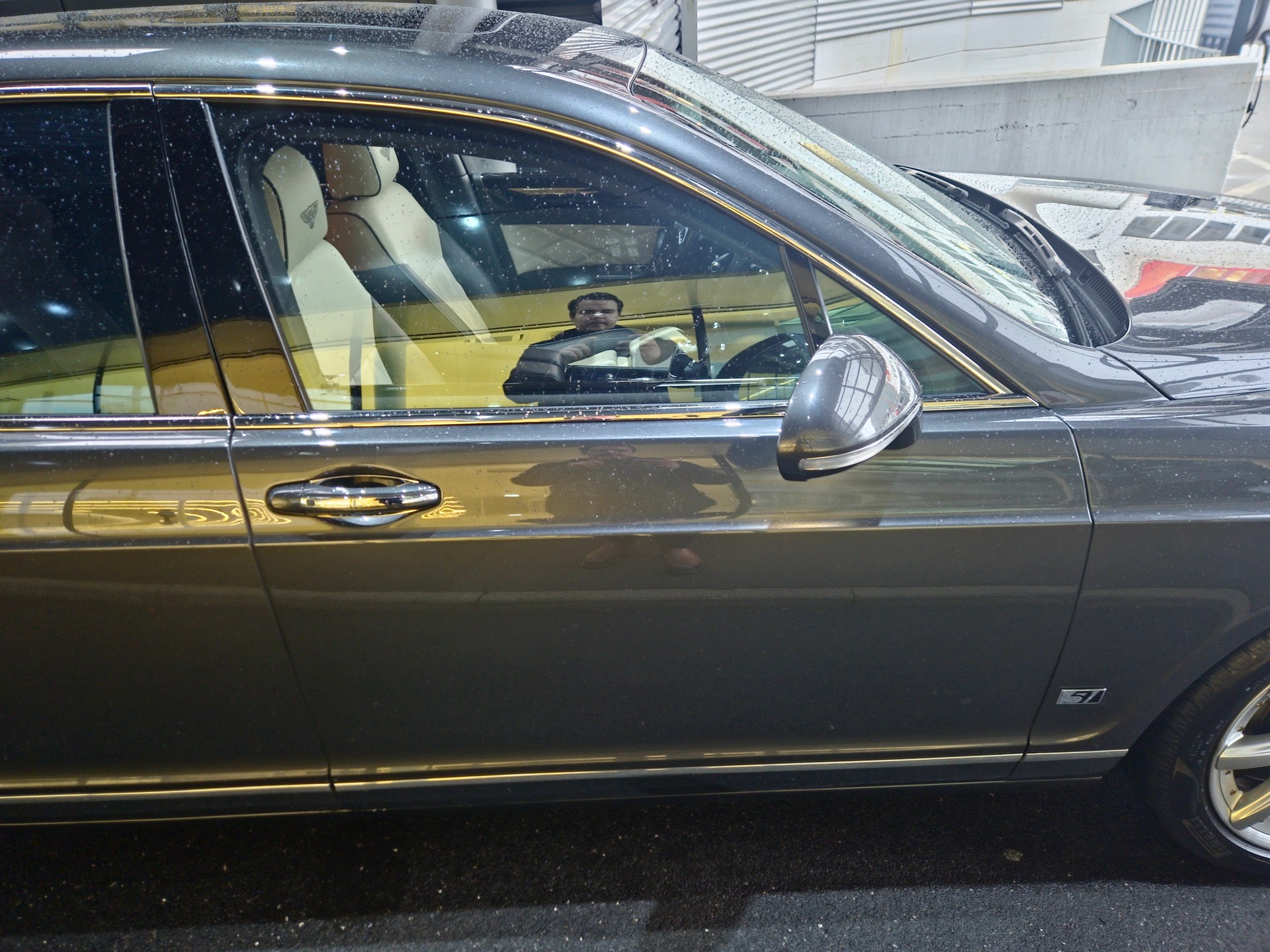 BENTLEY Continental Flying Spur 6.0-image-16