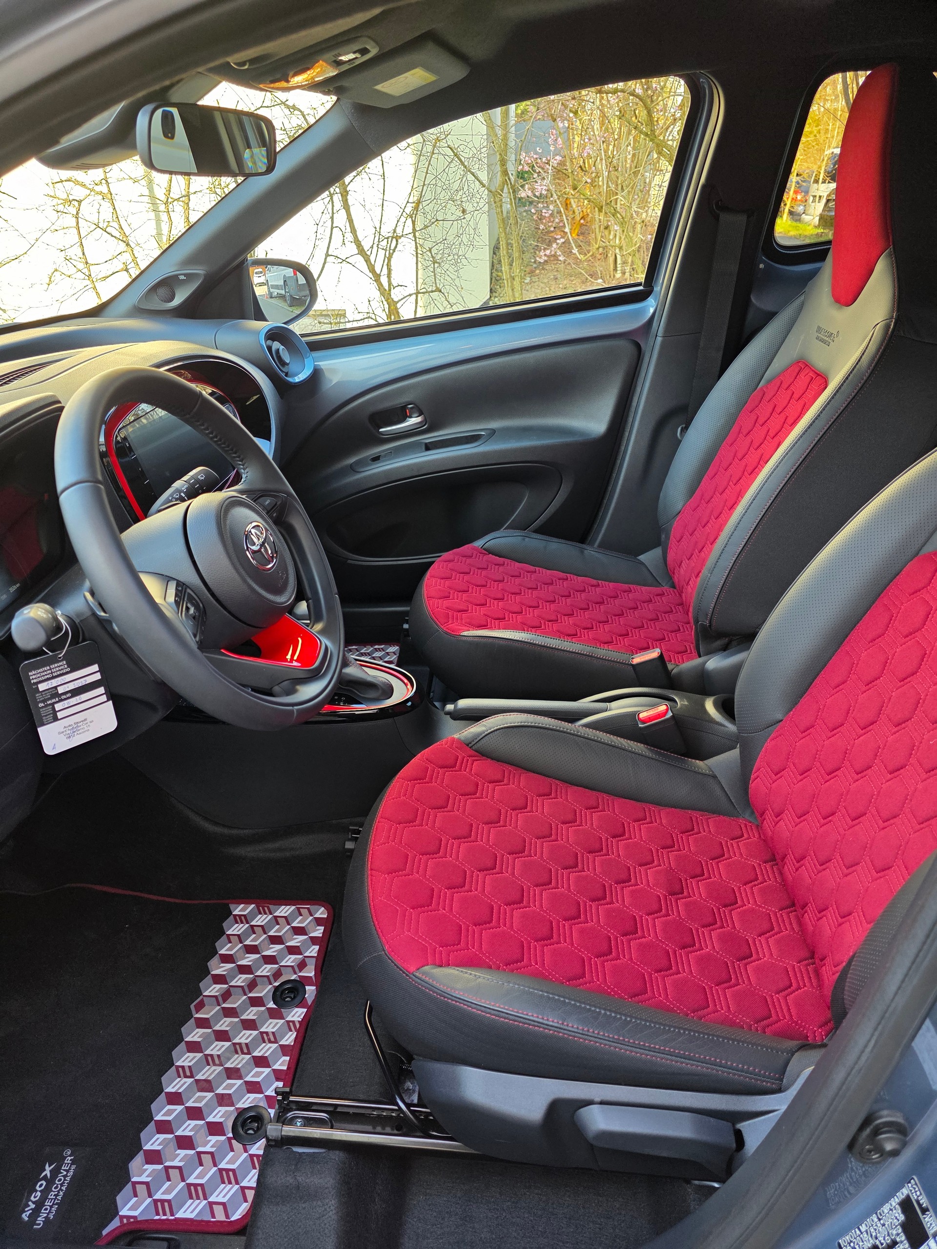 TOYOTA Aygo X 1.0 VVT-i Undercover CVT-image-8