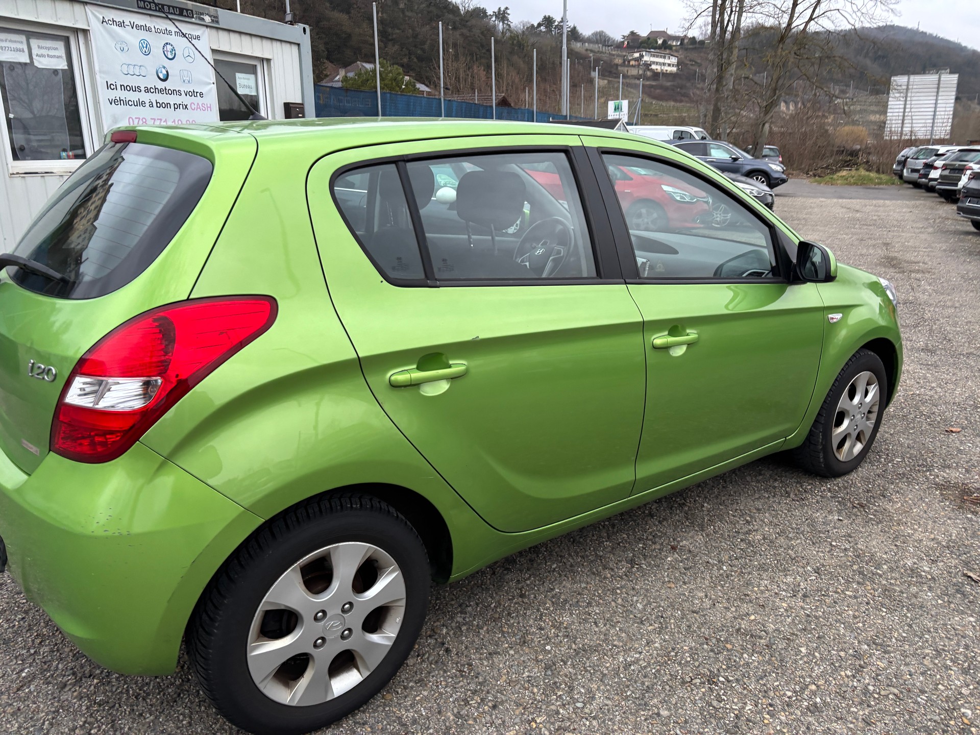 HYUNDAI i20 1.4 Style-image-3